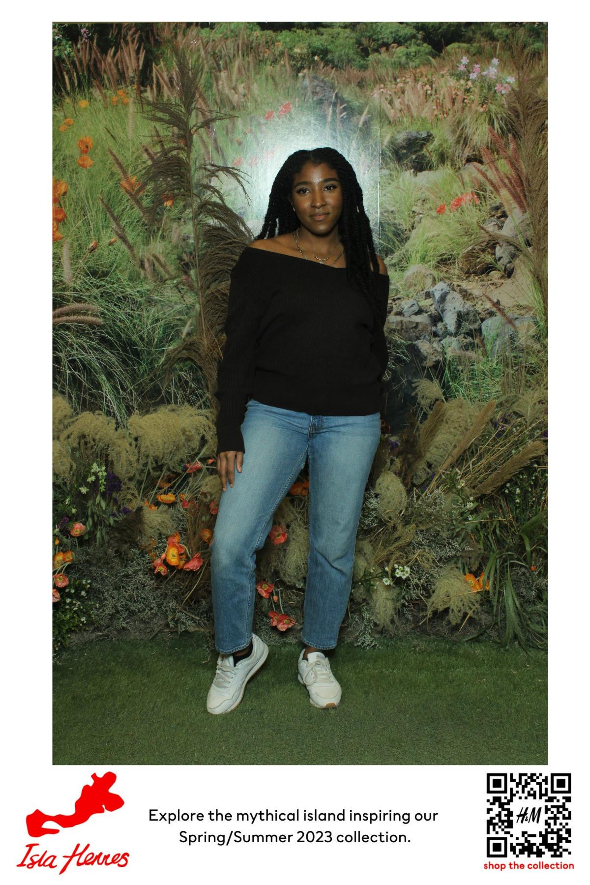 H&M Isla Hennes Collection Launch | View more photos from the event at gallery.myselfiemirror.ca/u/romanmyselfiemirrorca/HM-Isla-Hennes-Collection-Launch