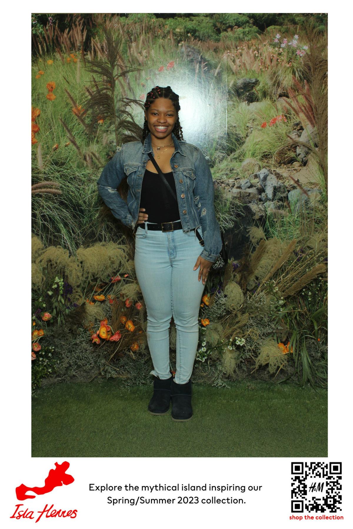 H&M Isla Hennes Collection Launch | View more photos from the event at gallery.myselfiemirror.ca/u/romanmyselfiemirrorca/HM-Isla-Hennes-Collection-Launch