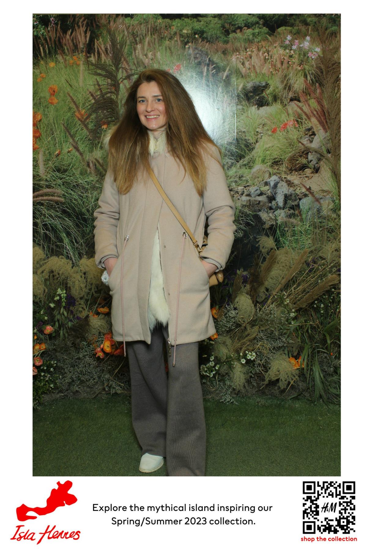 H&M Isla Hennes Collection Launch | View more photos from the event at gallery.myselfiemirror.ca/u/romanmyselfiemirrorca/HM-Isla-Hennes-Collection-Launch