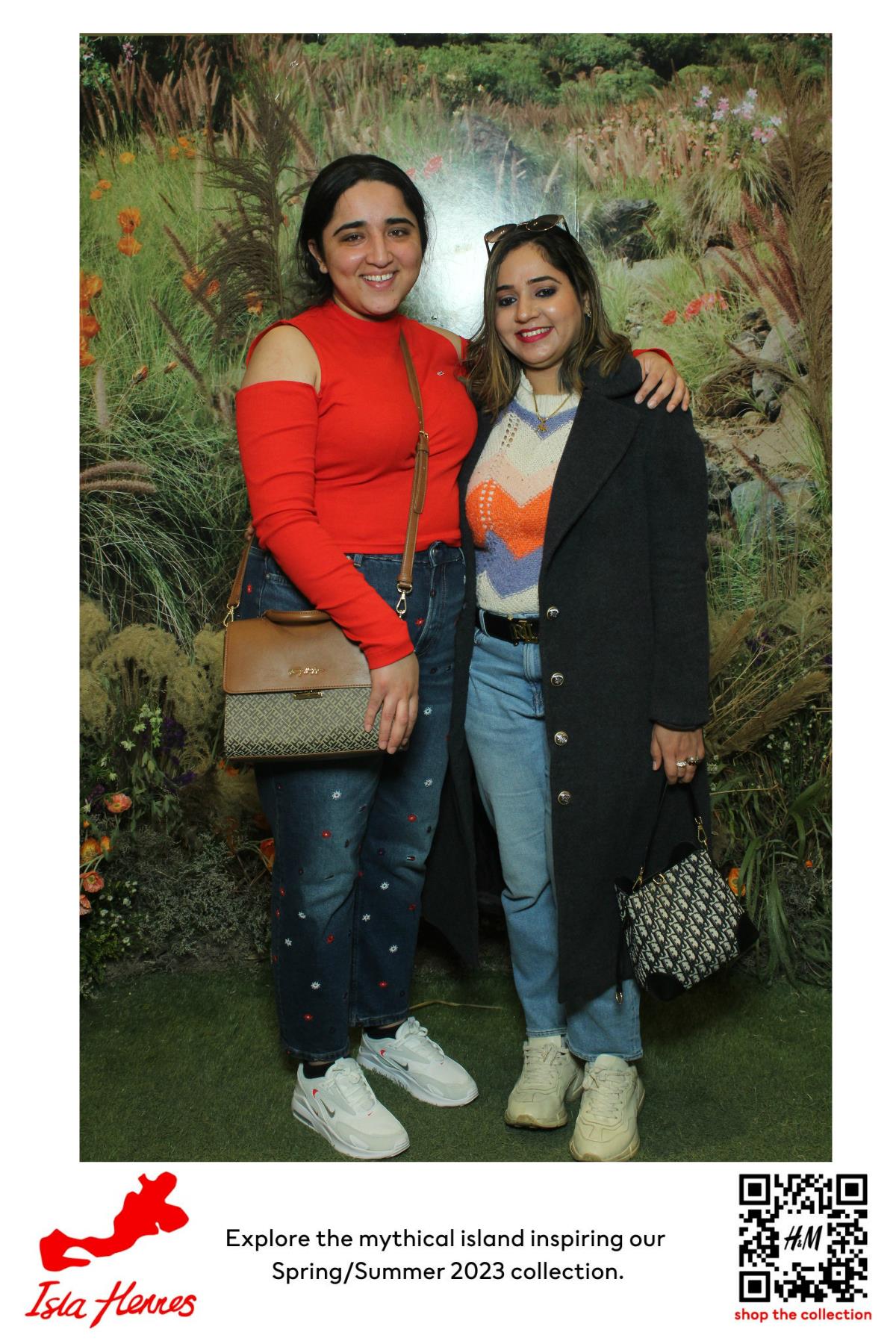 H&M Isla Hennes Collection Launch | View more photos from the event at gallery.myselfiemirror.ca/u/romanmyselfiemirrorca/HM-Isla-Hennes-Collection-Launch