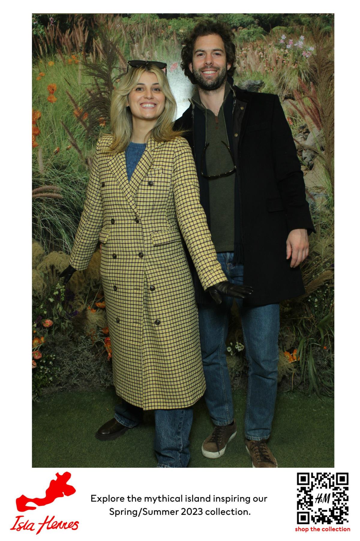 H&M Isla Hennes Collection Launch | View more photos from the event at gallery.myselfiemirror.ca/u/romanmyselfiemirrorca/HM-Isla-Hennes-Collection-Launch