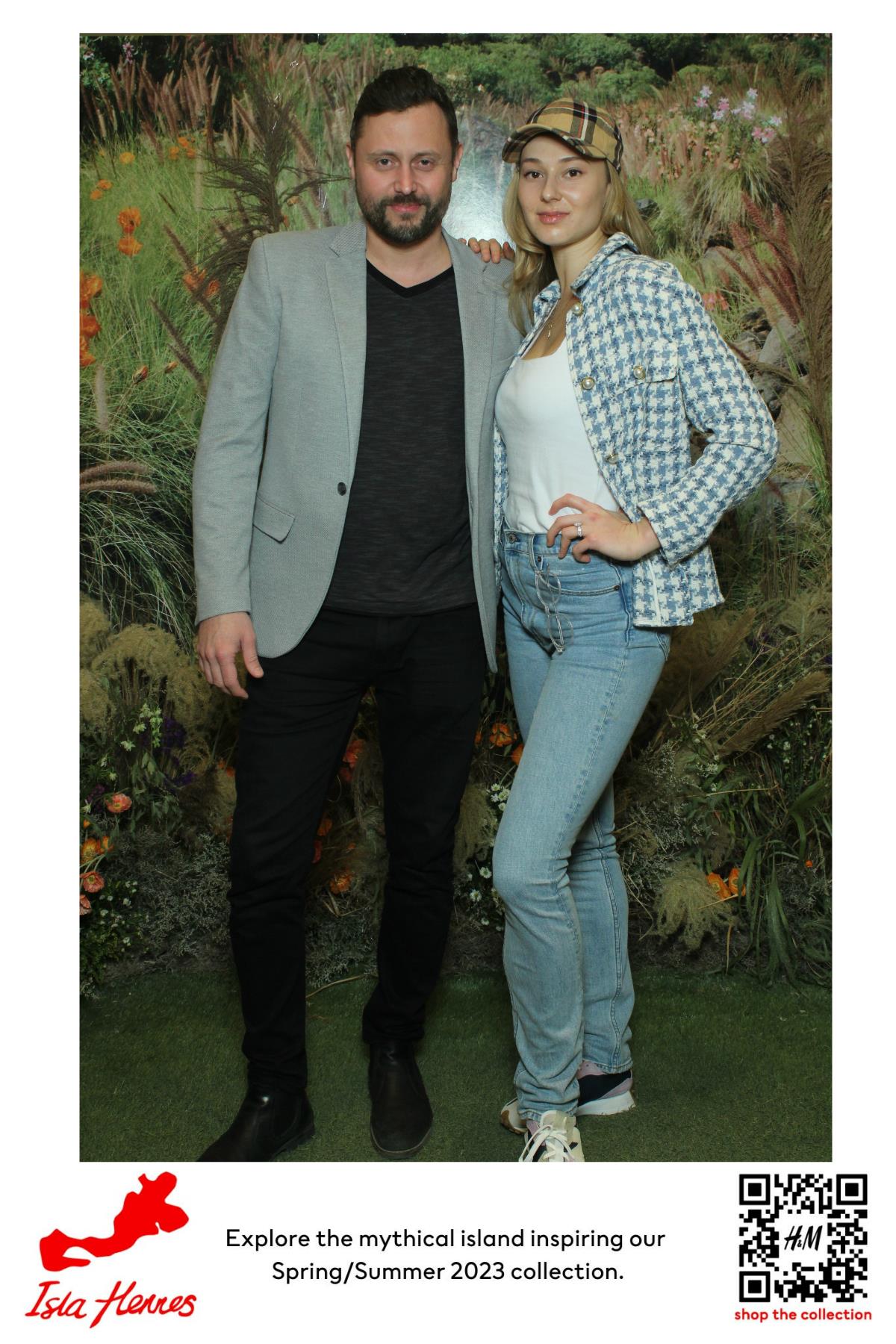 H&M Isla Hennes Collection Launch | View more photos from the event at gallery.myselfiemirror.ca/u/romanmyselfiemirrorca/HM-Isla-Hennes-Collection-Launch