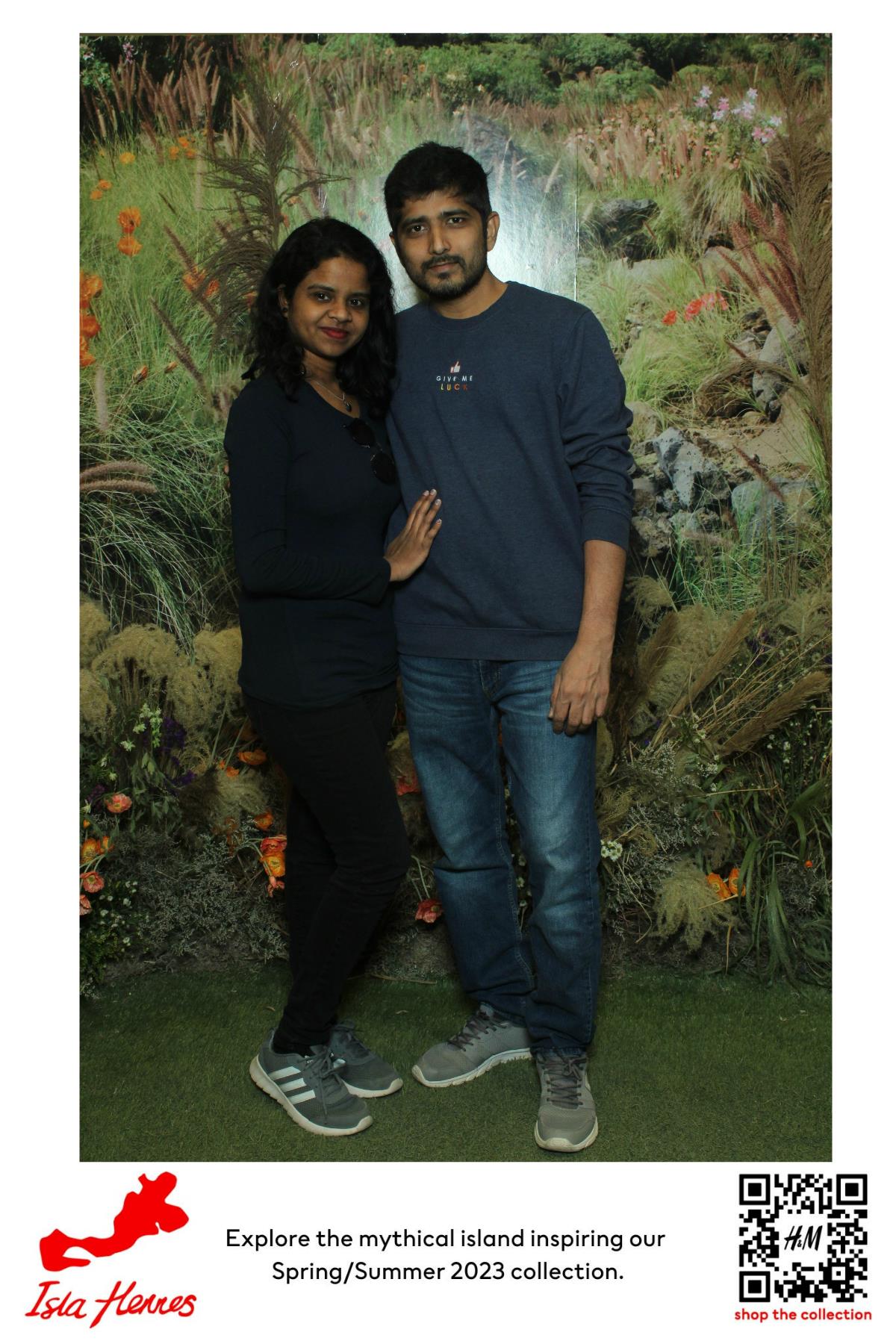 H&M Isla Hennes Collection Launch | View more photos from the event at gallery.myselfiemirror.ca/u/romanmyselfiemirrorca/HM-Isla-Hennes-Collection-Launch