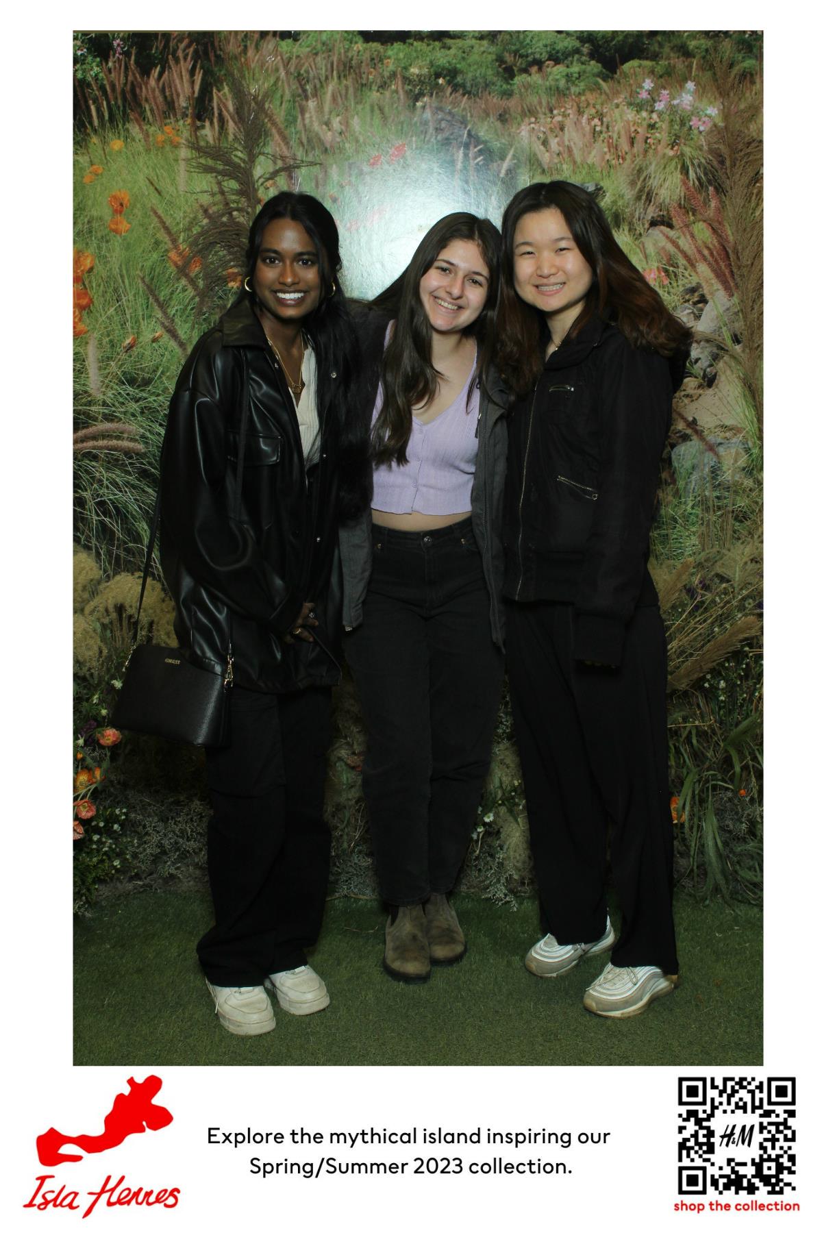 H&M Isla Hennes Collection Launch | View more photos from the event at gallery.myselfiemirror.ca/u/romanmyselfiemirrorca/HM-Isla-Hennes-Collection-Launch