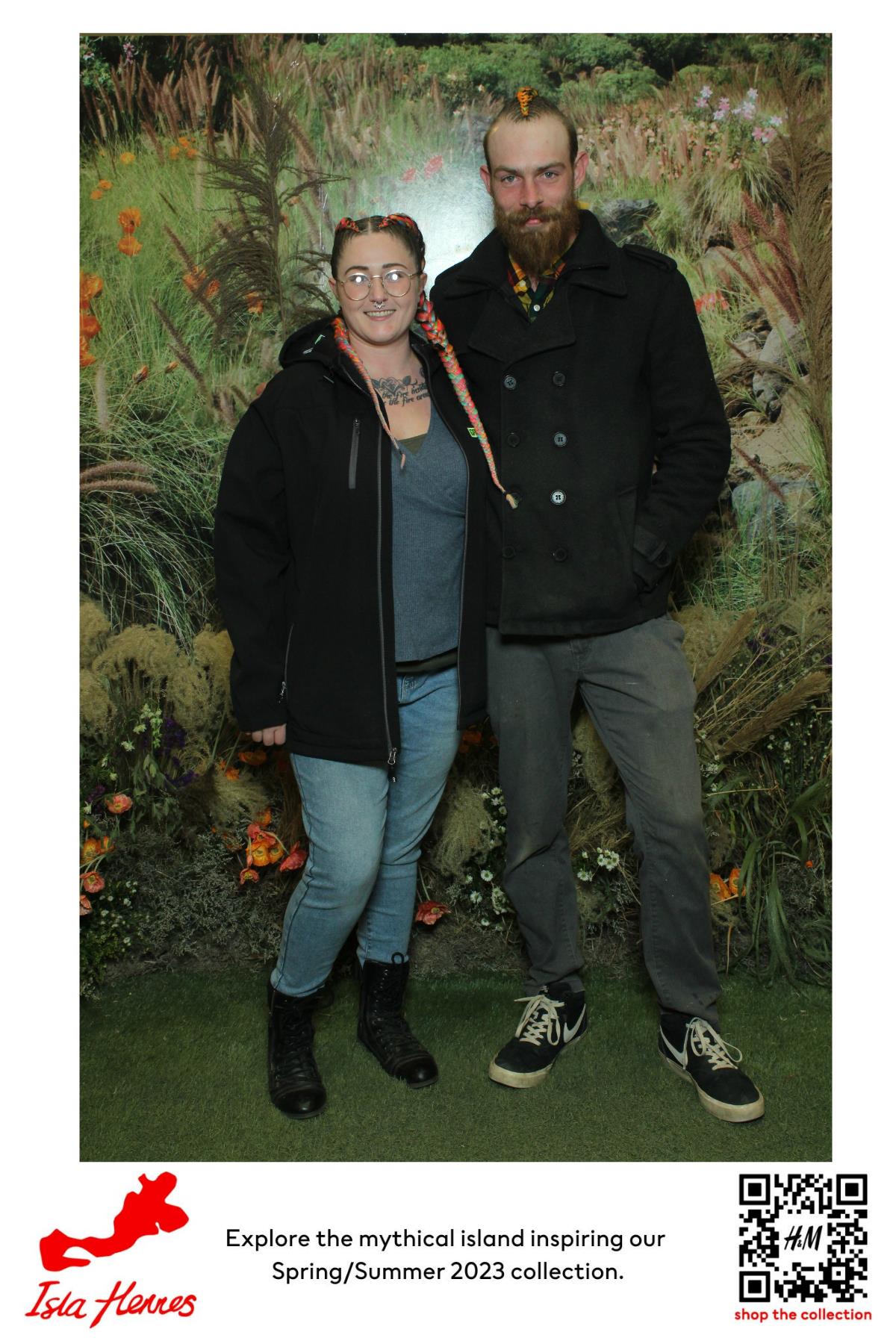 H&M Isla Hennes Collection Launch | View more photos from the event at gallery.myselfiemirror.ca/u/romanmyselfiemirrorca/HM-Isla-Hennes-Collection-Launch