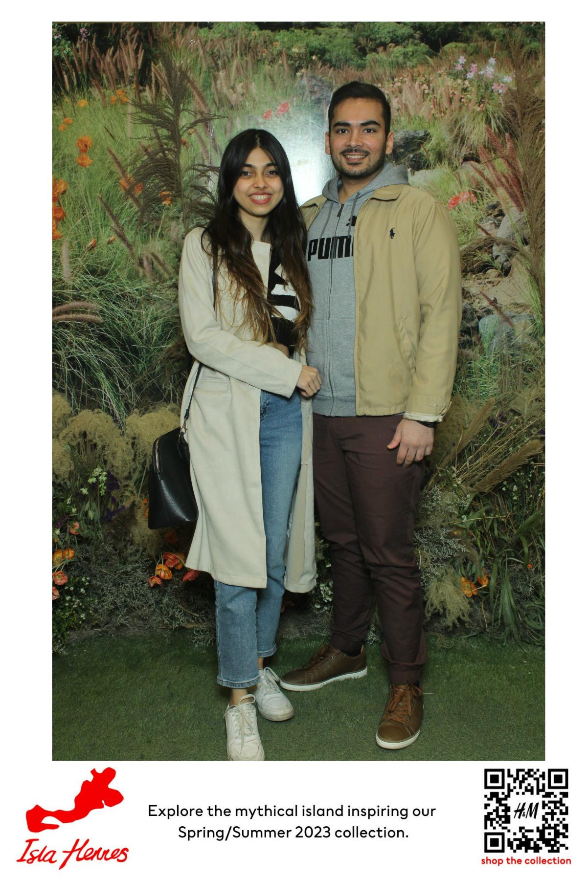 H&M Isla Hennes Collection Launch | View more photos from the event at gallery.myselfiemirror.ca/u/romanmyselfiemirrorca/HM-Isla-Hennes-Collection-Launch