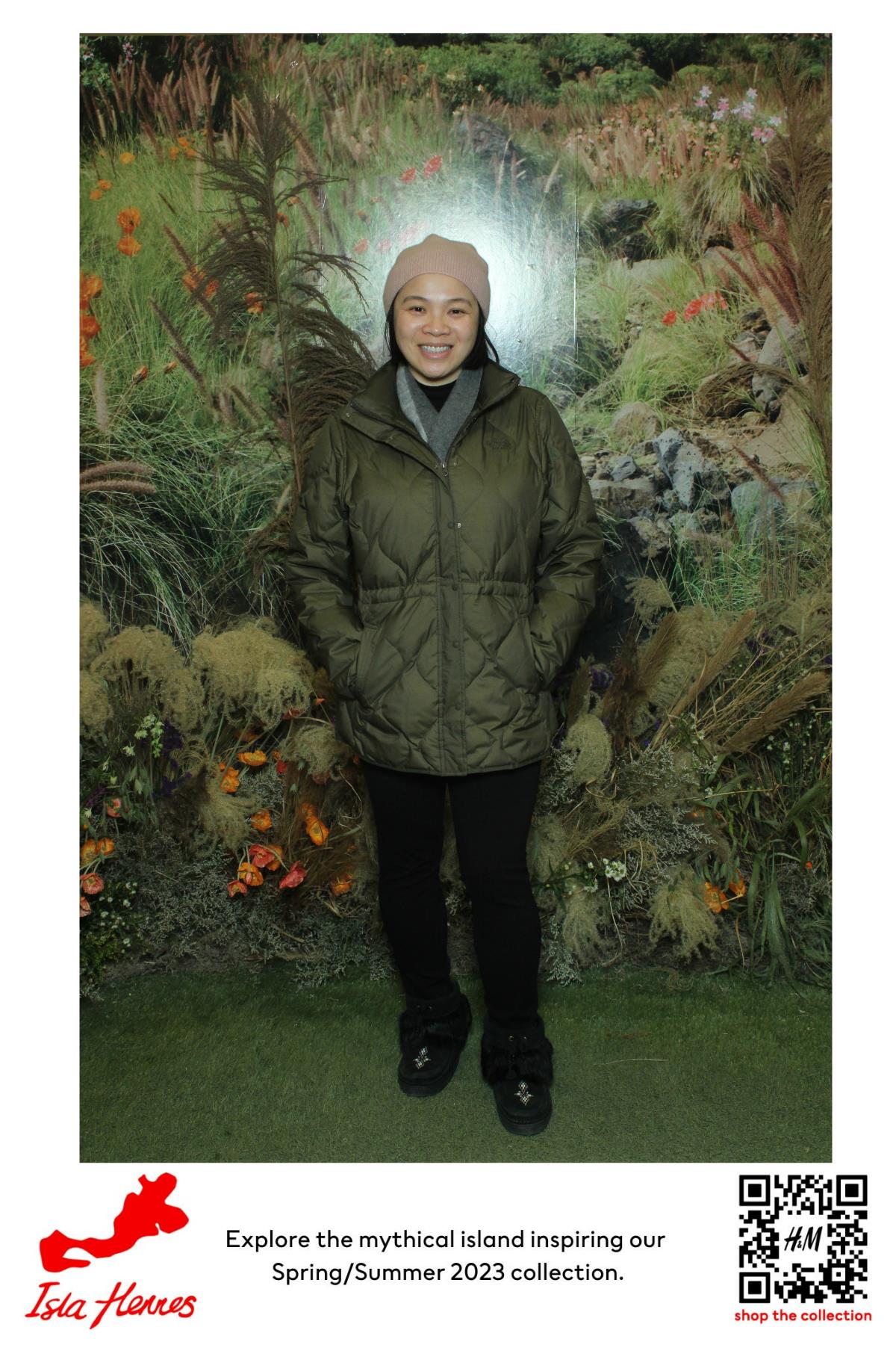 H&M Isla Hennes Collection Launch | View more photos from the event at gallery.myselfiemirror.ca/u/romanmyselfiemirrorca/HM-Isla-Hennes-Collection-Launch