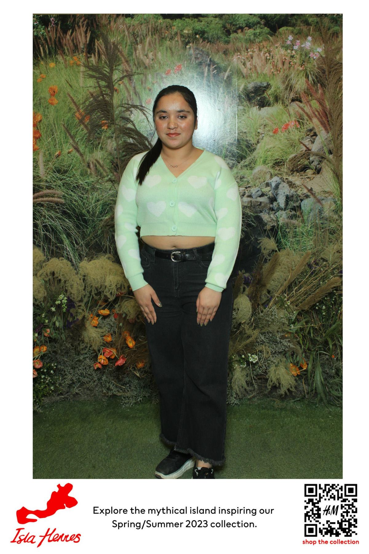 H&M Isla Hennes Collection Launch | View more photos from the event at gallery.myselfiemirror.ca/u/romanmyselfiemirrorca/HM-Isla-Hennes-Collection-Launch