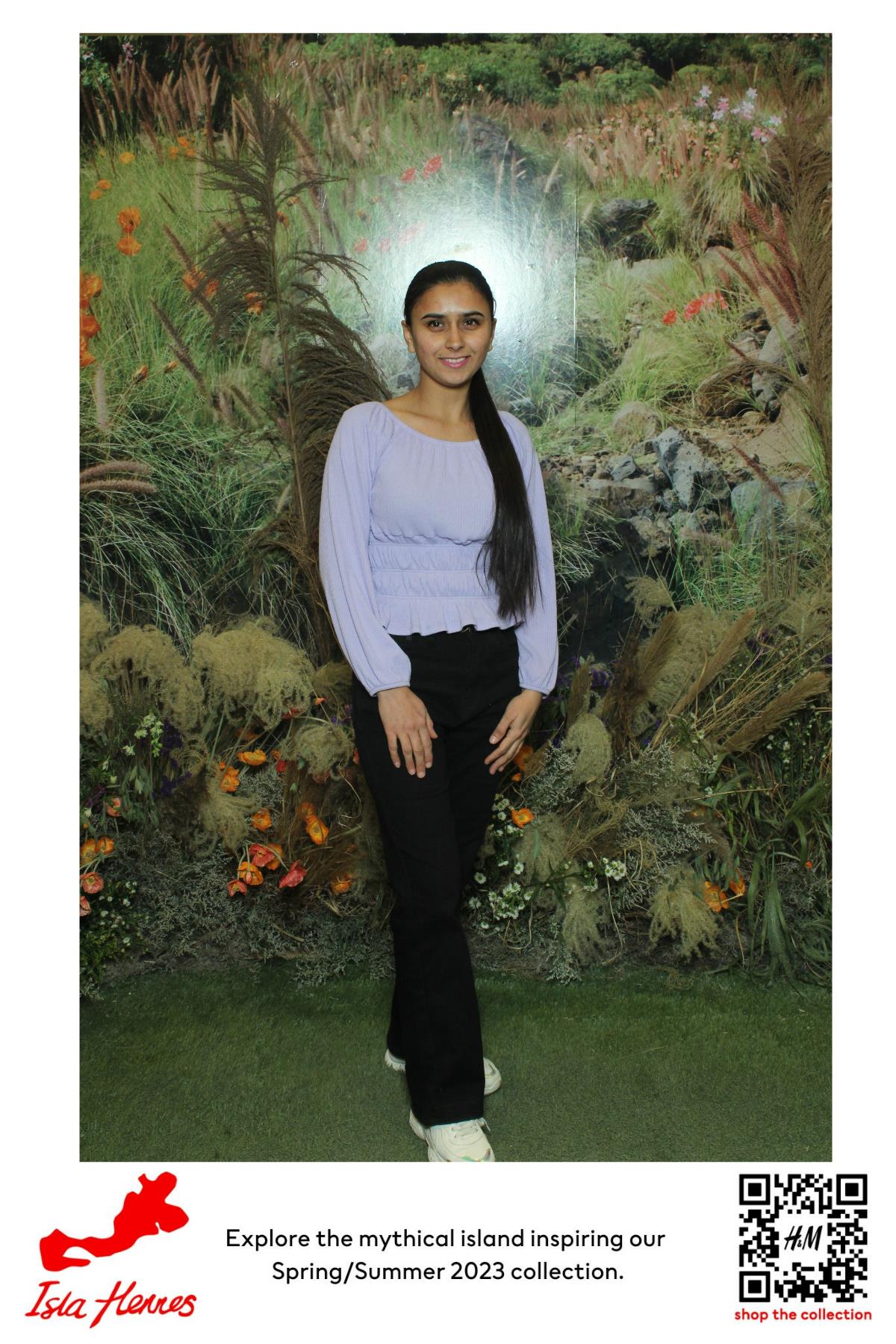 H&M Isla Hennes Collection Launch | View more photos from the event at gallery.myselfiemirror.ca/u/romanmyselfiemirrorca/HM-Isla-Hennes-Collection-Launch