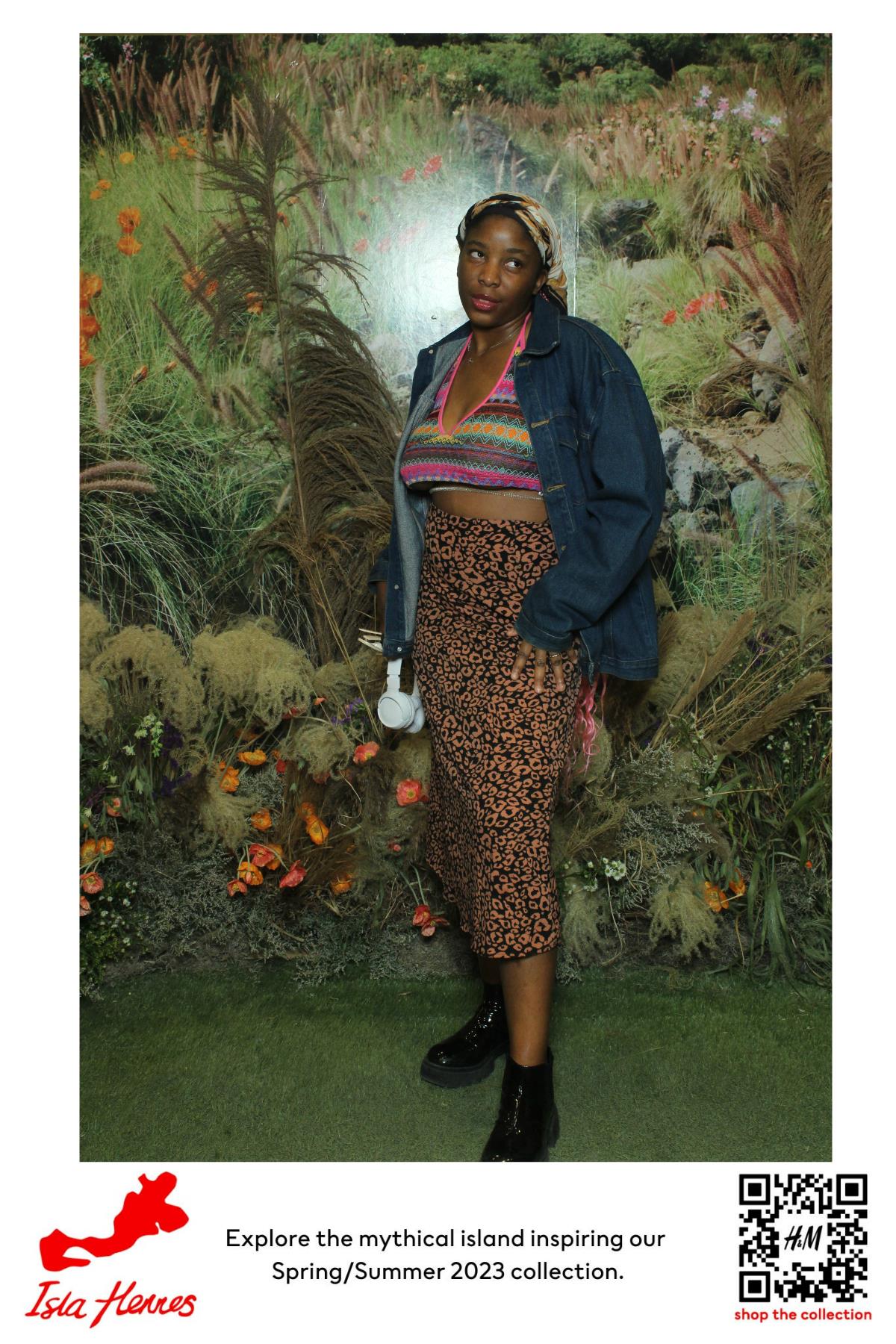 H&M Isla Hennes Collection Launch | View more photos from the event at gallery.myselfiemirror.ca/u/romanmyselfiemirrorca/HM-Isla-Hennes-Collection-Launch