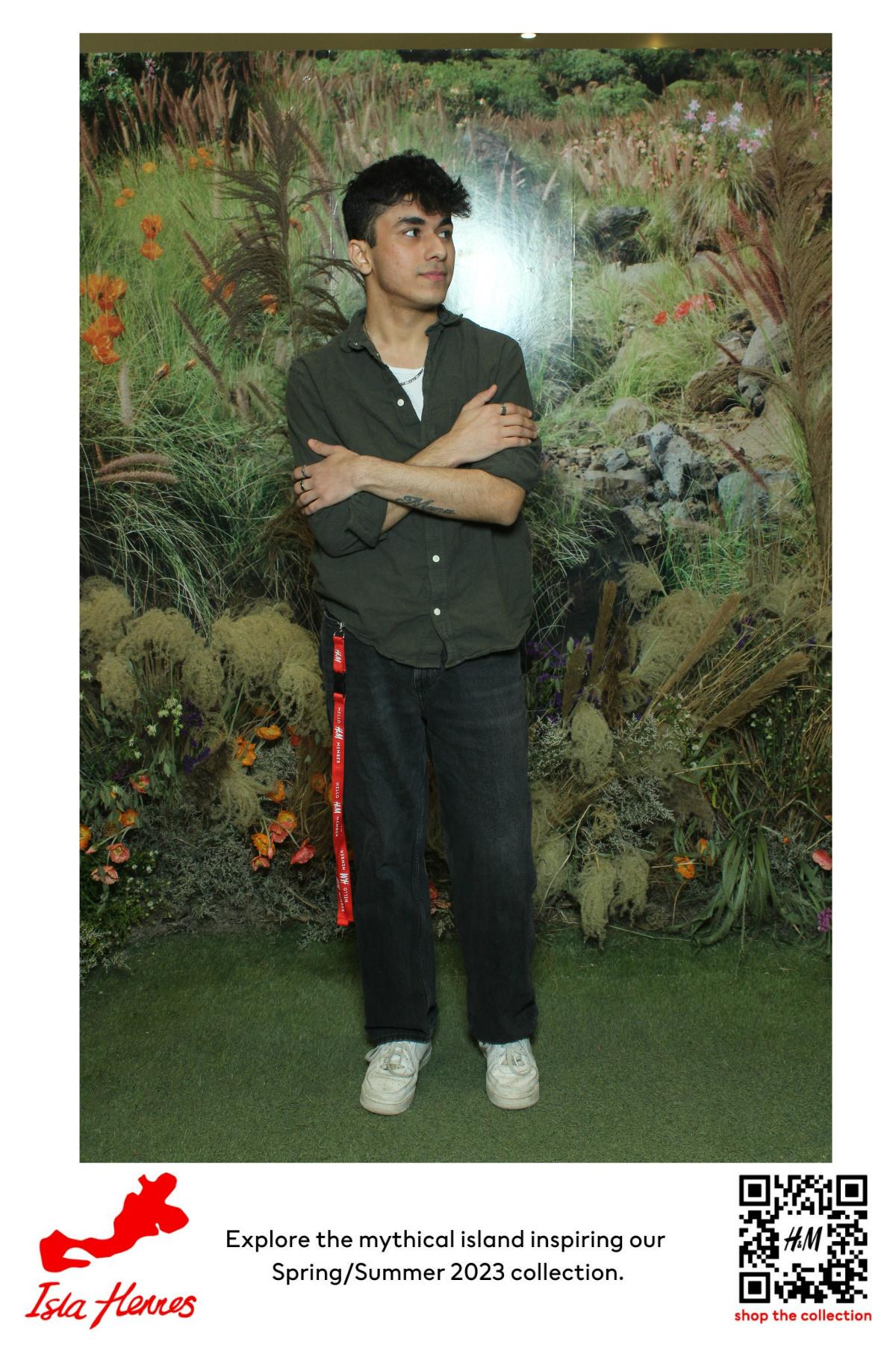 H&M Isla Hennes Collection Launch | View more photos from the event at gallery.myselfiemirror.ca/u/romanmyselfiemirrorca/HM-Isla-Hennes-Collection-Launch