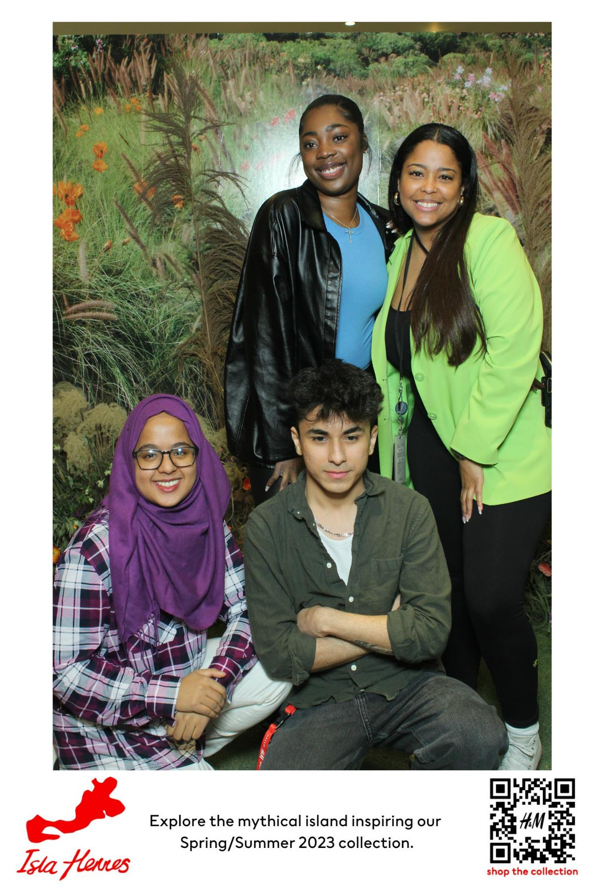 H&M Isla Hennes Collection Launch | View more photos from the event at gallery.myselfiemirror.ca/u/romanmyselfiemirrorca/HM-Isla-Hennes-Collection-Launch