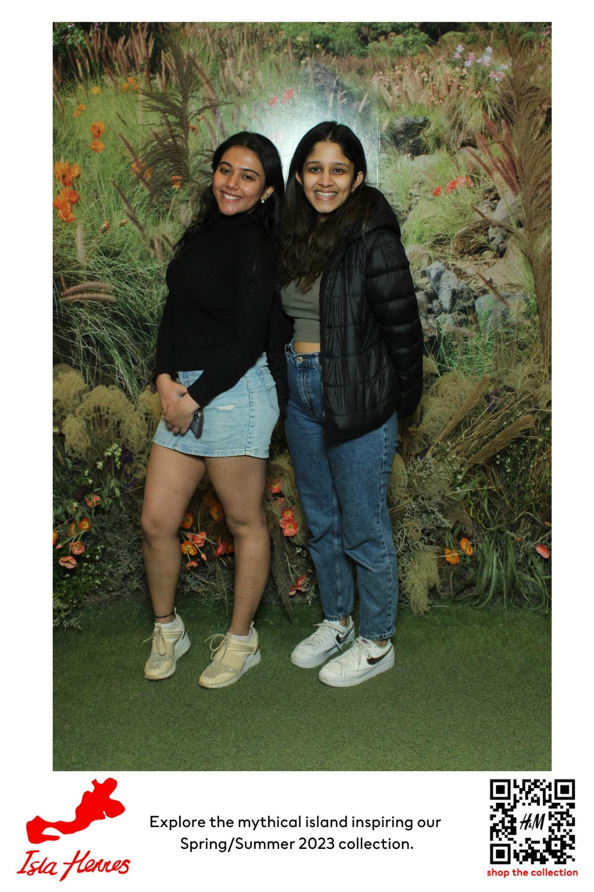 H&M Isla Hennes Collection Launch | View more photos from the event at gallery.myselfiemirror.ca/u/romanmyselfiemirrorca/HM-Isla-Hennes-Collection-Launch