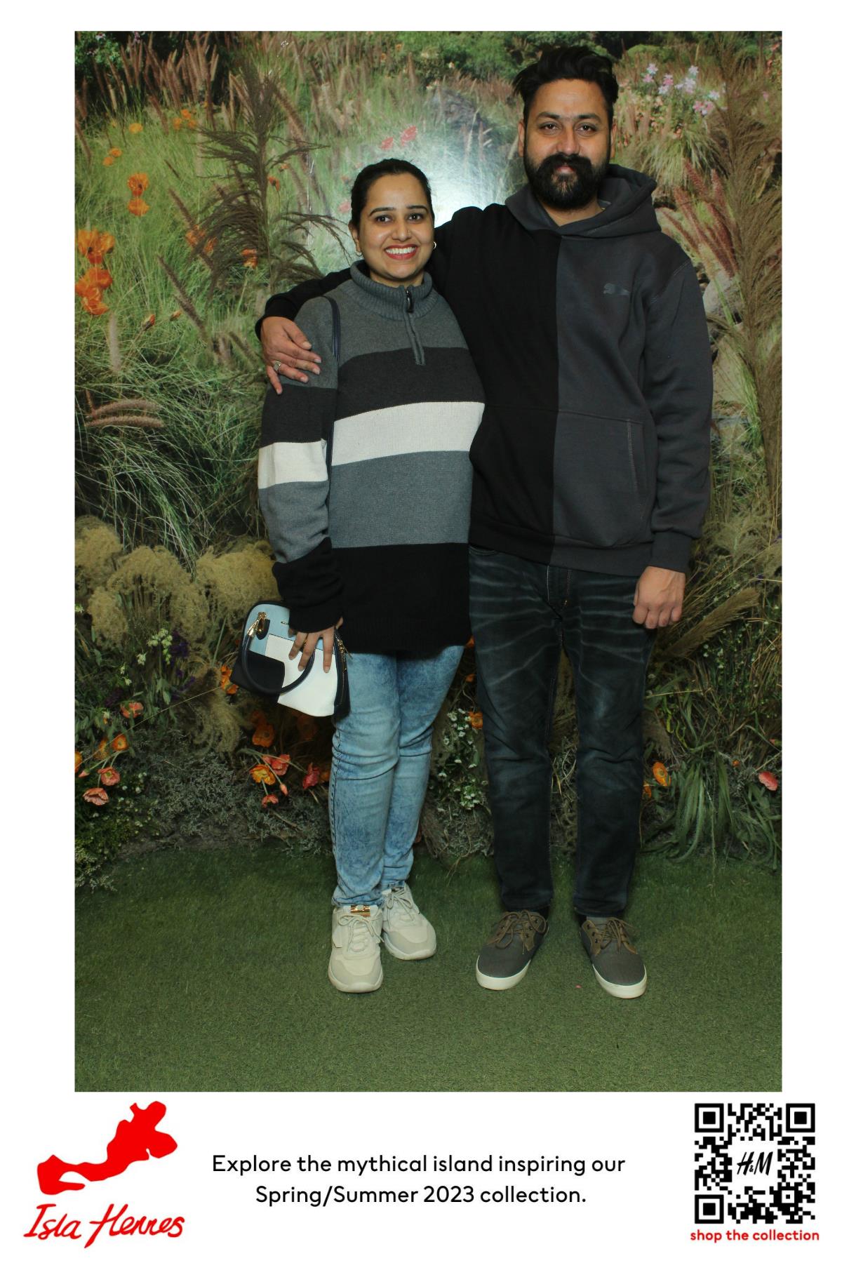 H&M Isla Hennes Collection Launch | View more photos from the event at gallery.myselfiemirror.ca/u/romanmyselfiemirrorca/HM-Isla-Hennes-Collection-Launch