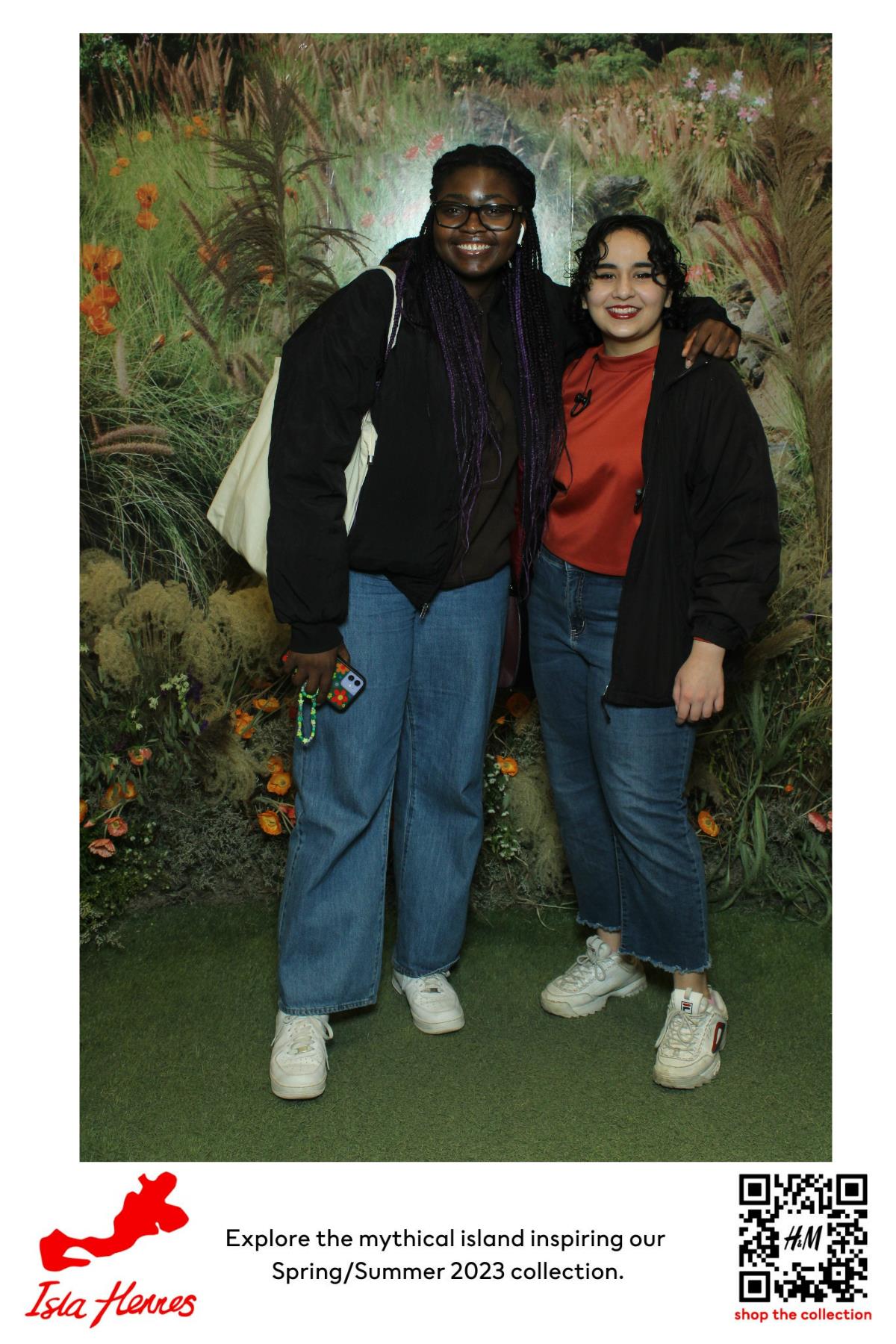 H&M Isla Hennes Collection Launch | View more photos from the event at gallery.myselfiemirror.ca/u/romanmyselfiemirrorca/HM-Isla-Hennes-Collection-Launch