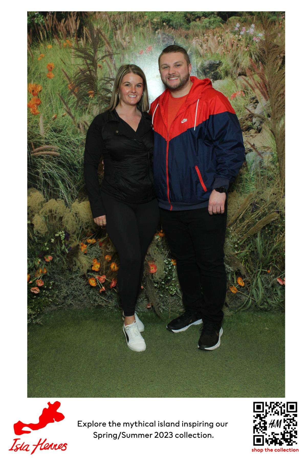 H&M Isla Hennes Collection Launch | View more photos from the event at gallery.myselfiemirror.ca/u/romanmyselfiemirrorca/HM-Isla-Hennes-Collection-Launch