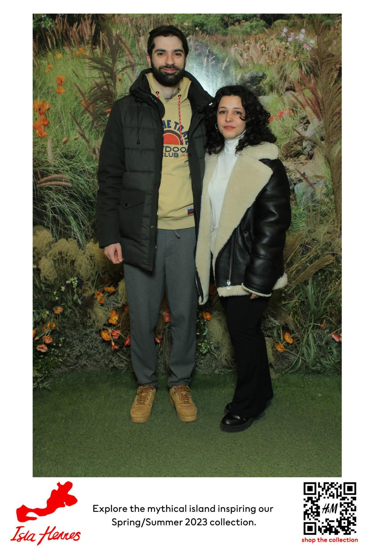 H&M Isla Hennes Collection Launch | View more photos from the event at gallery.myselfiemirror.ca/u/romanmyselfiemirrorca/HM-Isla-Hennes-Collection-Launch