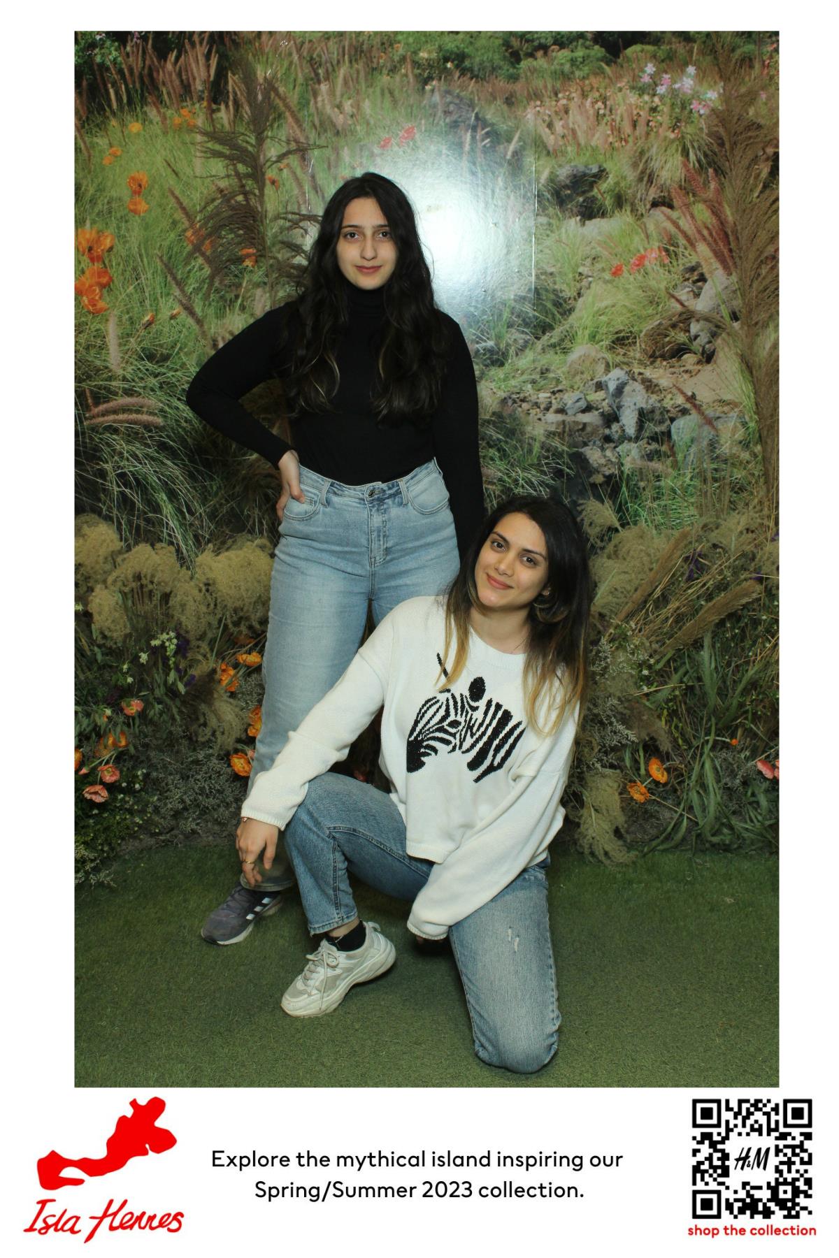 H&M Isla Hennes Collection Launch | View more photos from the event at gallery.myselfiemirror.ca/u/romanmyselfiemirrorca/HM-Isla-Hennes-Collection-Launch