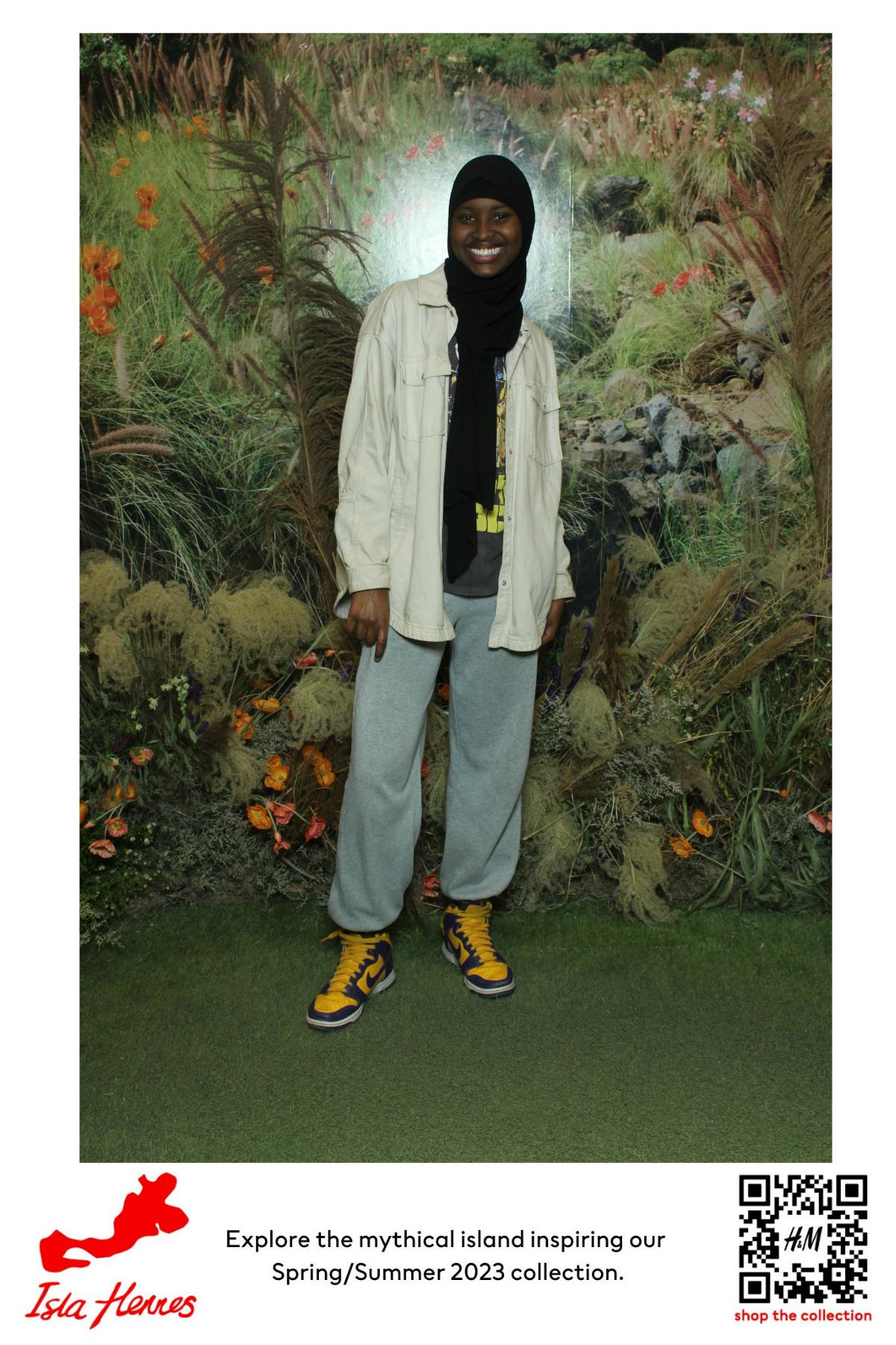 H&M Isla Hennes Collection Launch | View more photos from the event at gallery.myselfiemirror.ca/u/romanmyselfiemirrorca/HM-Isla-Hennes-Collection-Launch