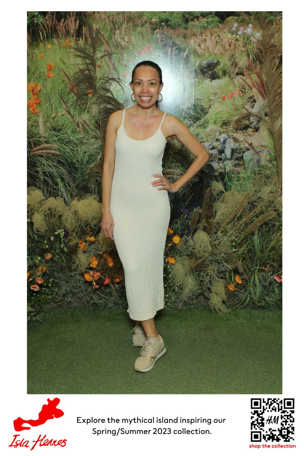 H&M Isla Hennes Collection Launch | View more photos from the event at gallery.myselfiemirror.ca/u/romanmyselfiemirrorca/HM-Isla-Hennes-Collection-Launch