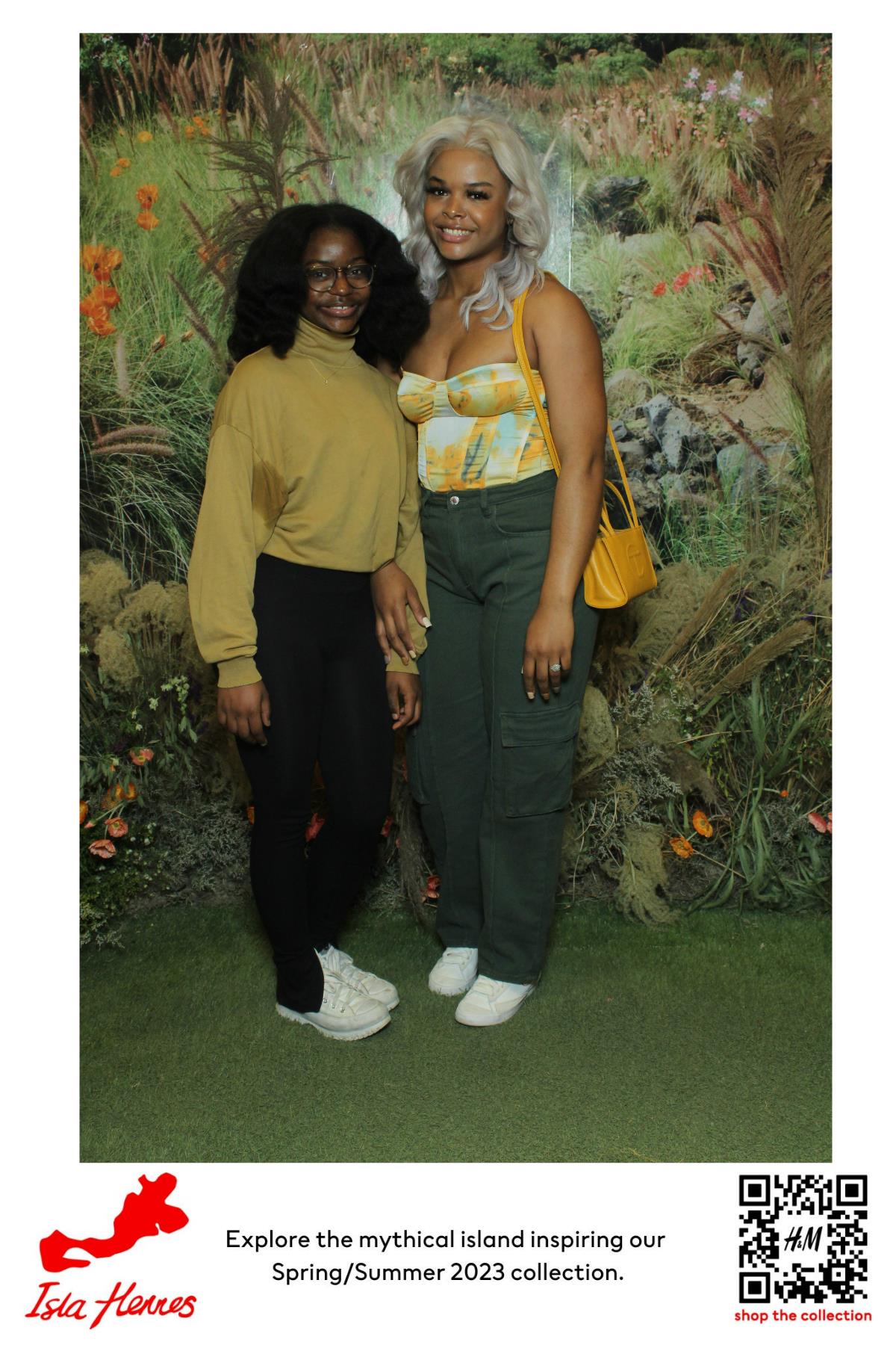 H&M Isla Hennes Collection Launch | View more photos from the event at gallery.myselfiemirror.ca/u/romanmyselfiemirrorca/HM-Isla-Hennes-Collection-Launch