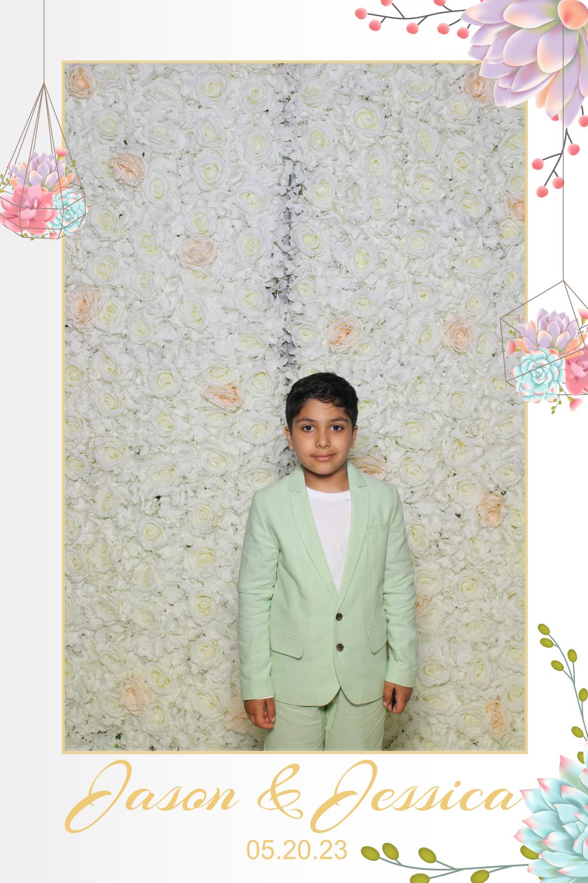 Jessica & Jason  | View more photos from the event at gallery.myselfiemirror.ca/u/romanmyselfiemirrorca/Jessica-Jason