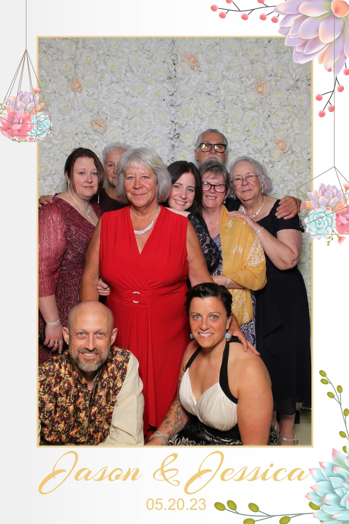 Jessica & Jason  | View more photos from the event at gallery.myselfiemirror.ca/u/romanmyselfiemirrorca/Jessica-Jason