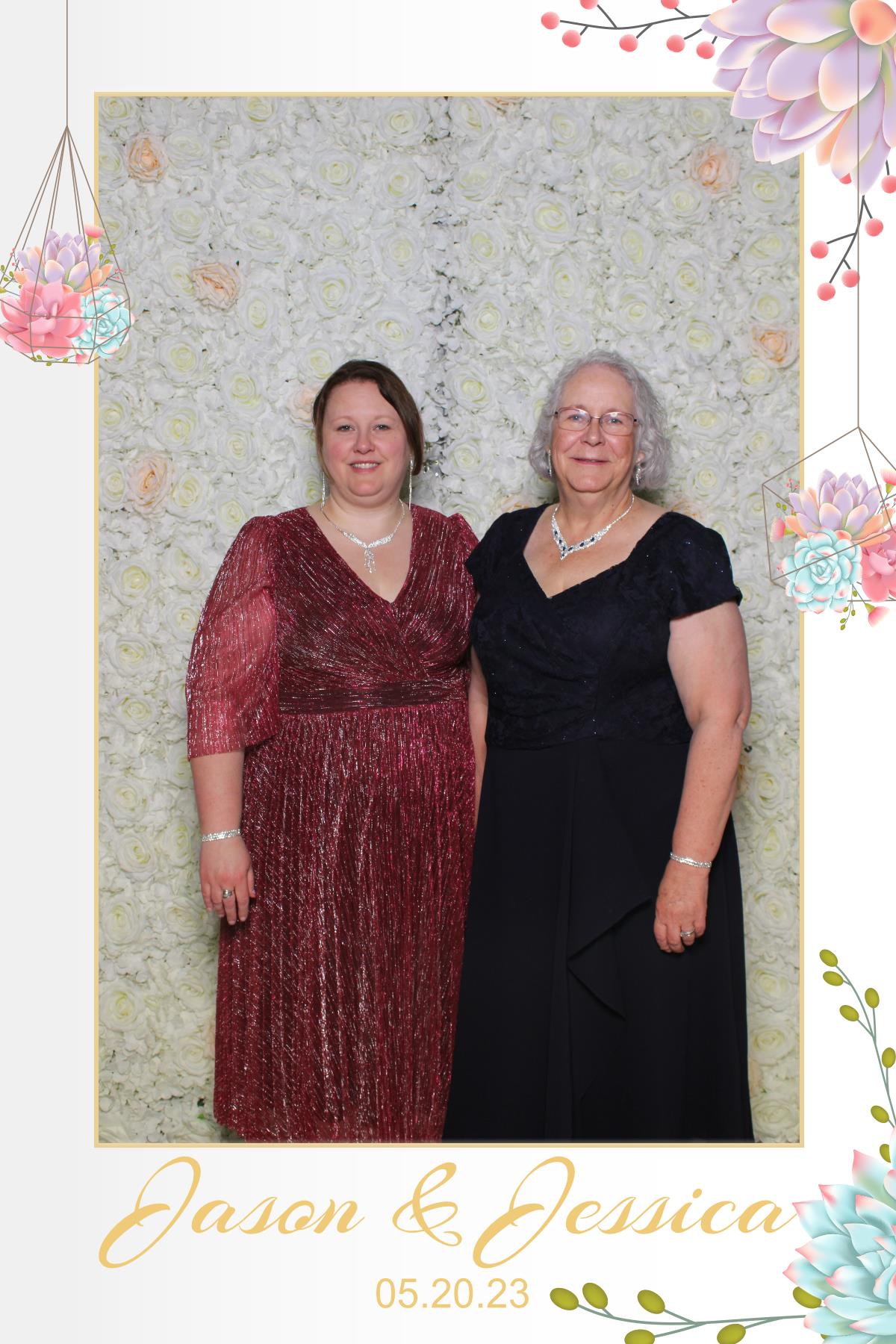 Jessica & Jason  | View more photos from the event at gallery.myselfiemirror.ca/u/romanmyselfiemirrorca/Jessica-Jason