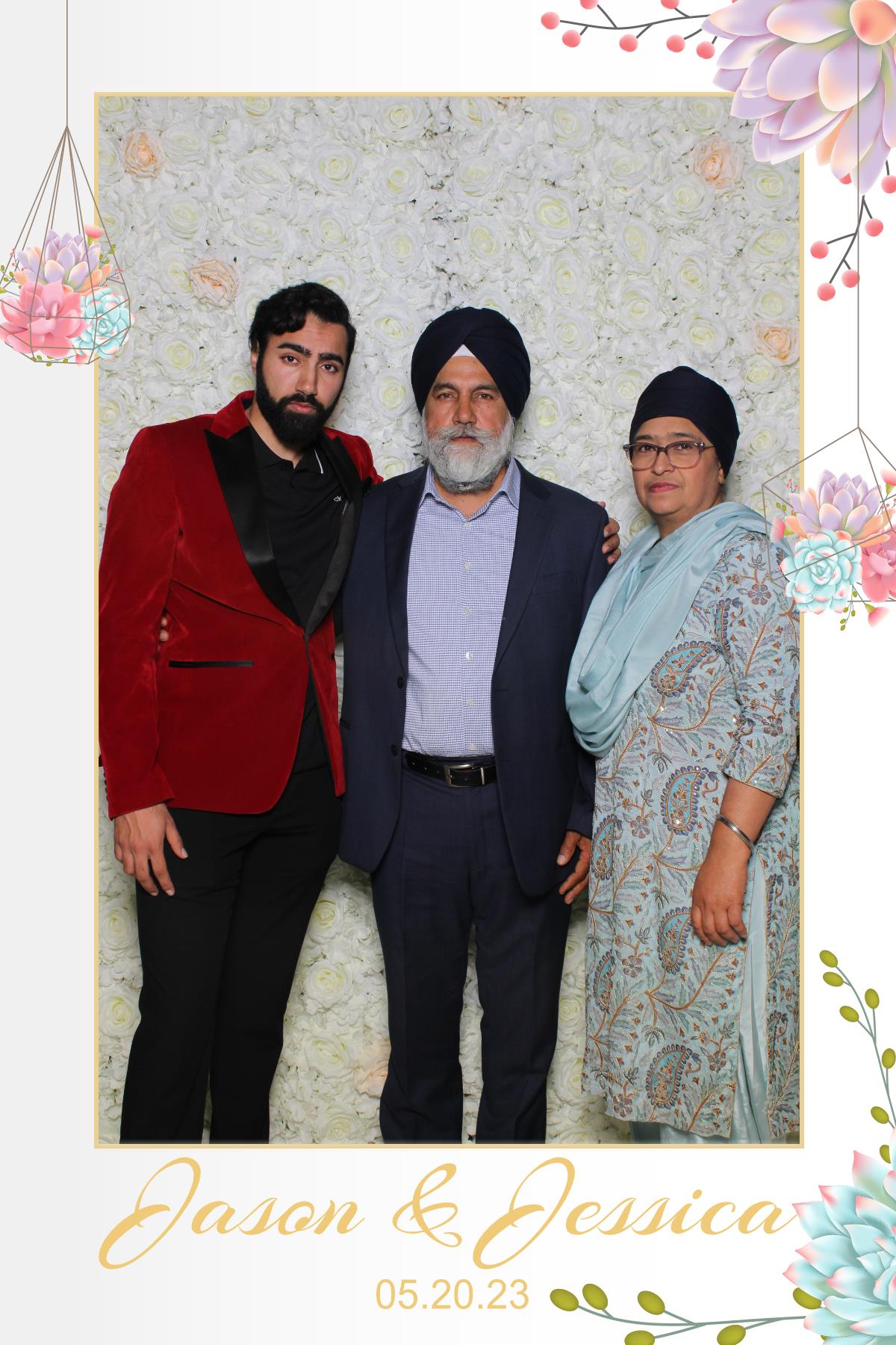 Jessica & Jason  | View more photos from the event at gallery.myselfiemirror.ca/u/romanmyselfiemirrorca/Jessica-Jason