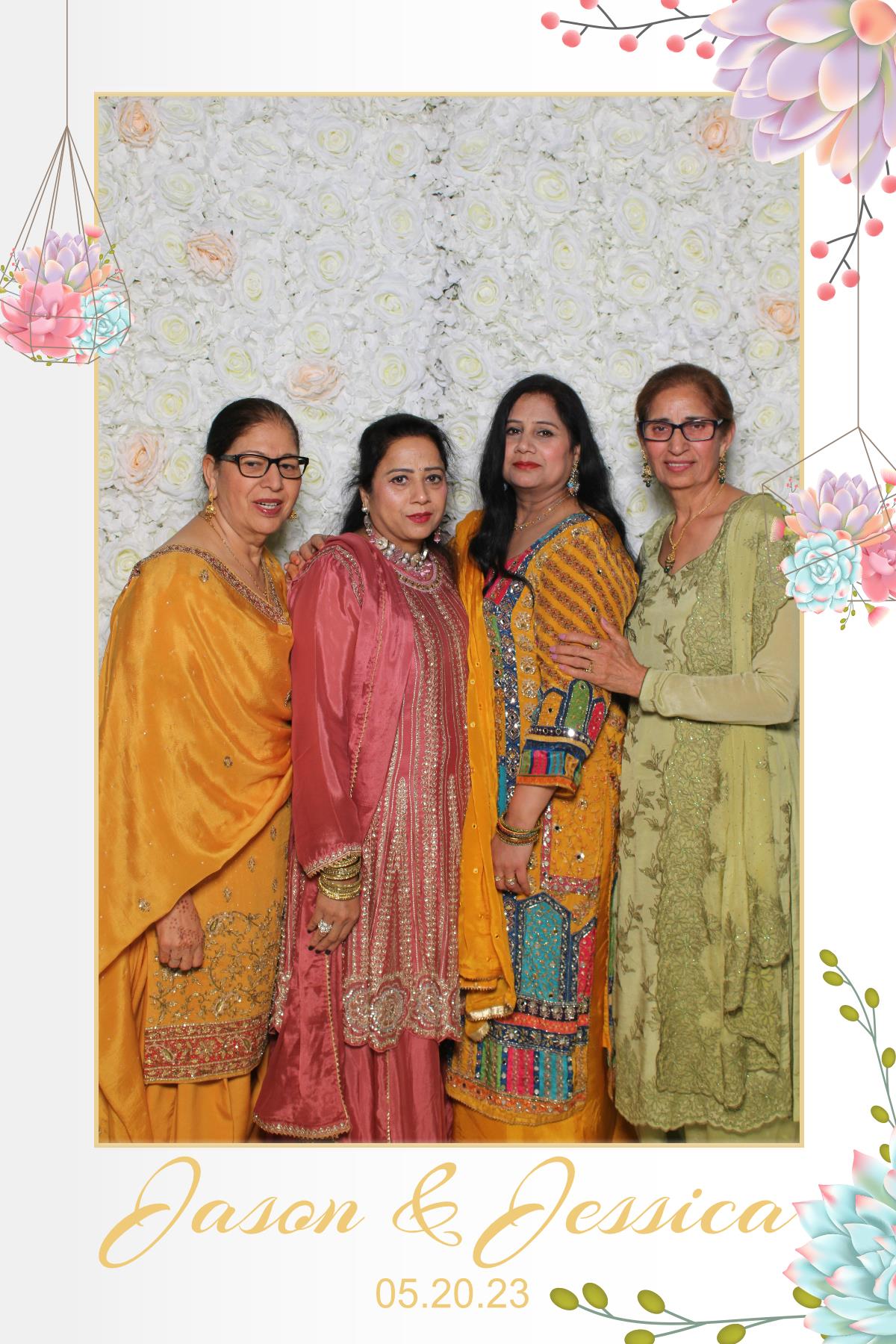 Jessica & Jason  | View more photos from the event at gallery.myselfiemirror.ca/u/romanmyselfiemirrorca/Jessica-Jason