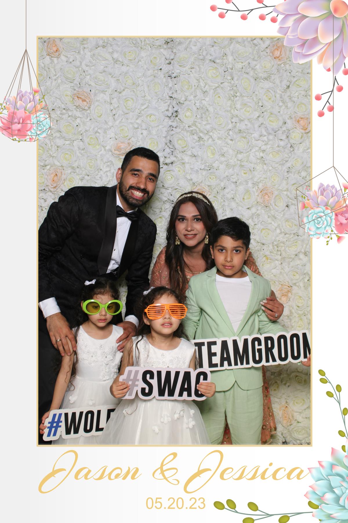 Jessica & Jason  | View more photos from the event at gallery.myselfiemirror.ca/u/romanmyselfiemirrorca/Jessica-Jason