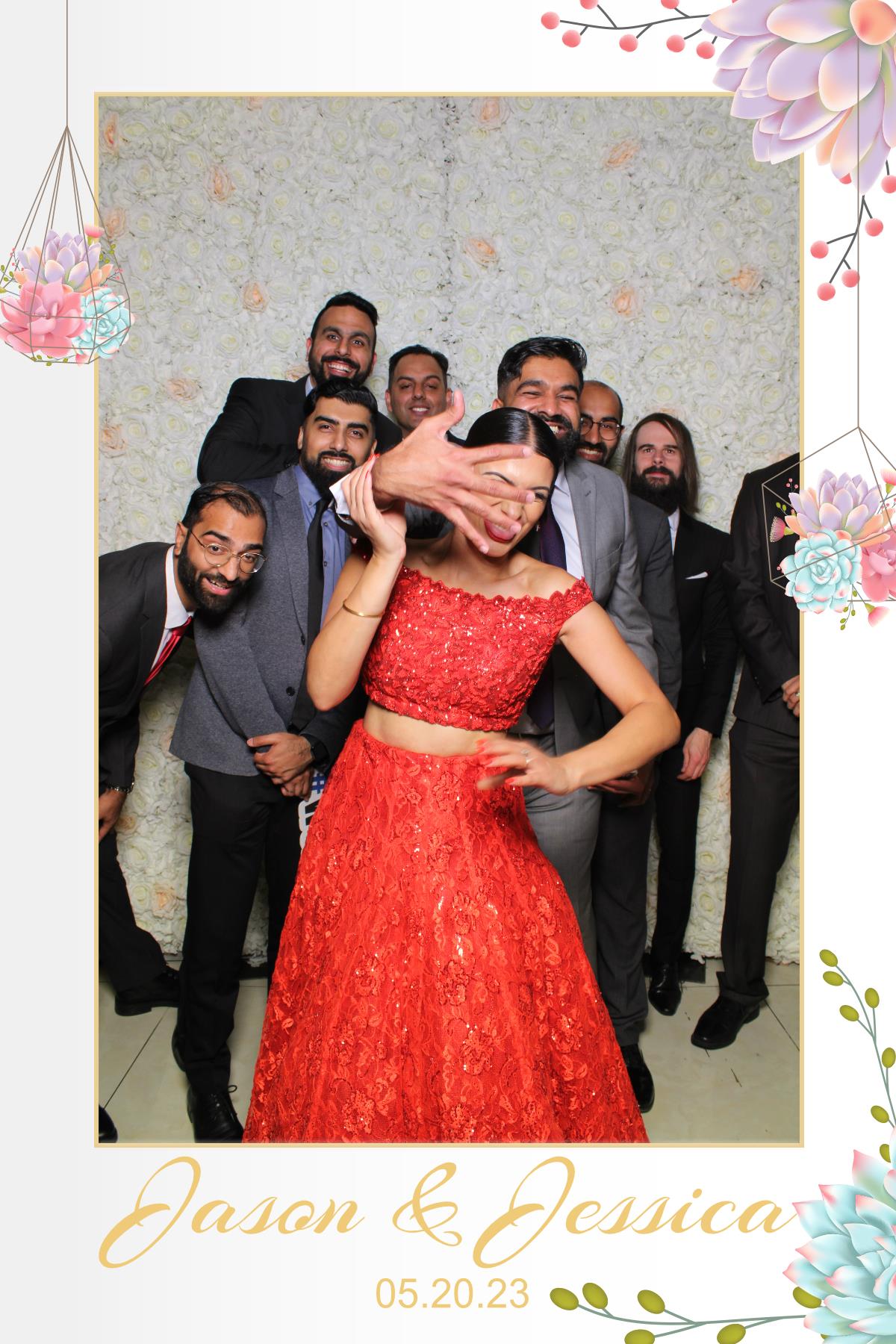 Jessica & Jason  | View more photos from the event at gallery.myselfiemirror.ca/u/romanmyselfiemirrorca/Jessica-Jason