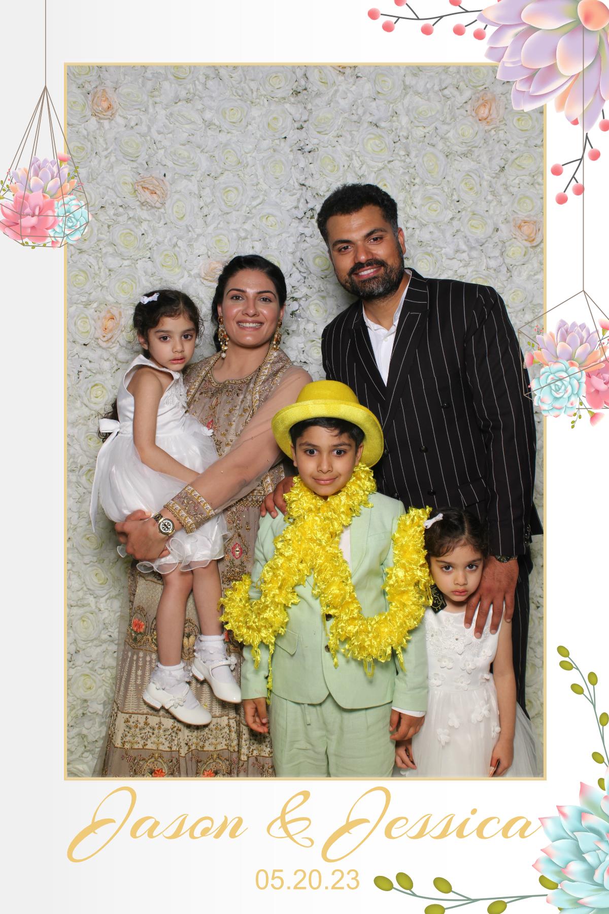 Jessica & Jason  | View more photos from the event at gallery.myselfiemirror.ca/u/romanmyselfiemirrorca/Jessica-Jason