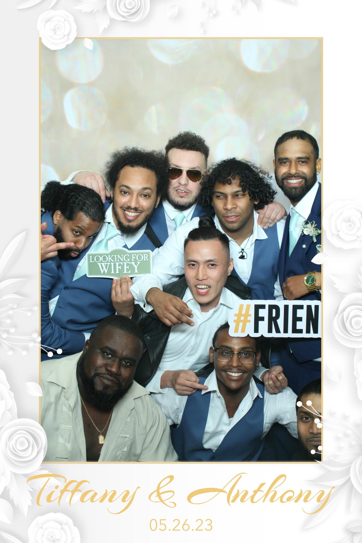 Jessica & Jason  | View more photos from the event at gallery.myselfiemirror.ca/u/romanmyselfiemirrorca/Jessica-Jason