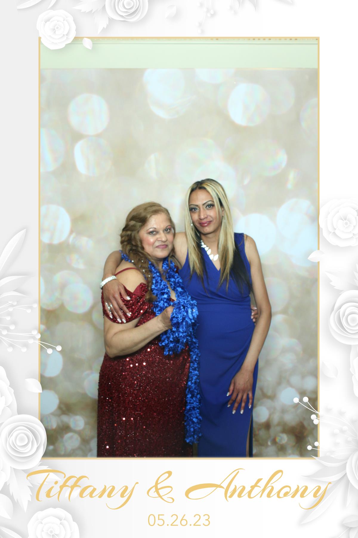 Jessica & Jason  | View more photos from the event at gallery.myselfiemirror.ca/u/romanmyselfiemirrorca/Jessica-Jason