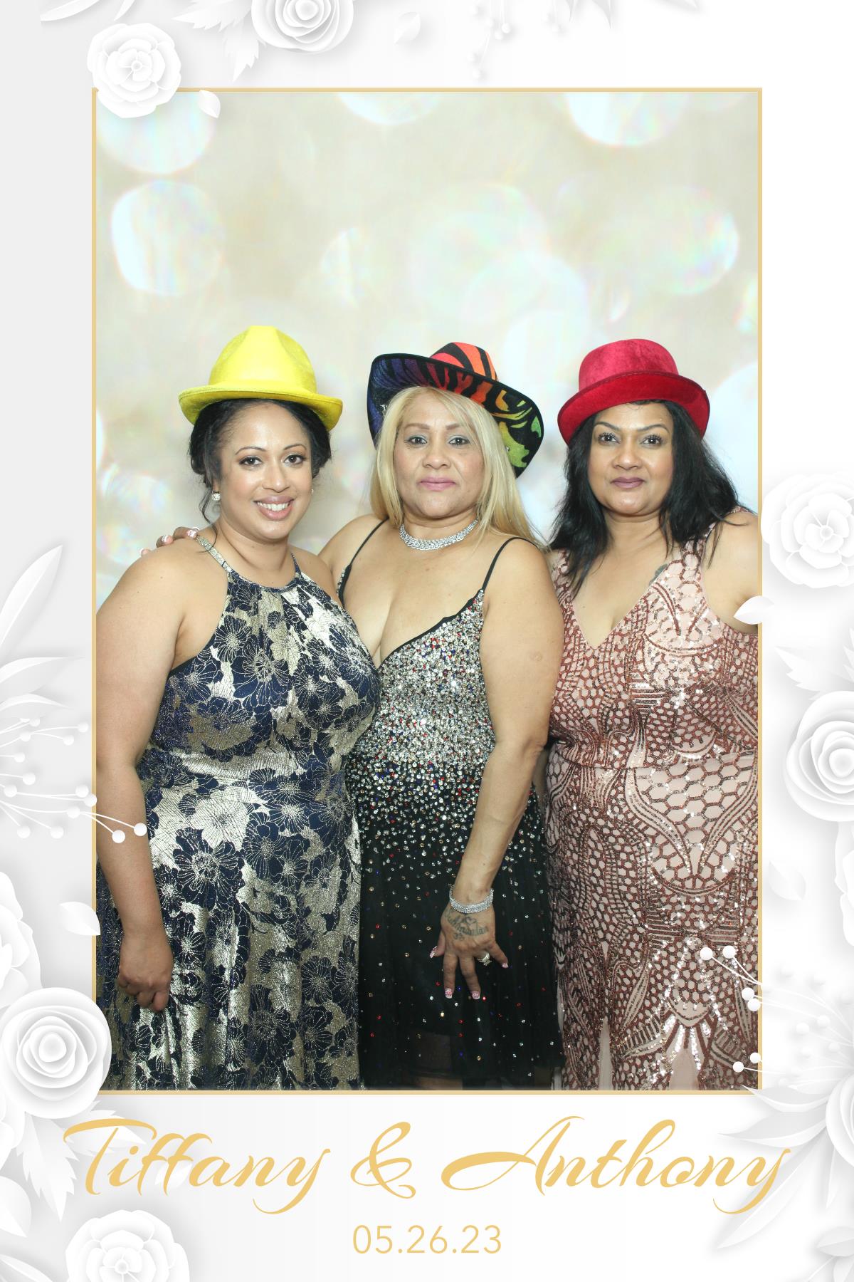 Jessica & Jason  | View more photos from the event at gallery.myselfiemirror.ca/u/romanmyselfiemirrorca/Jessica-Jason