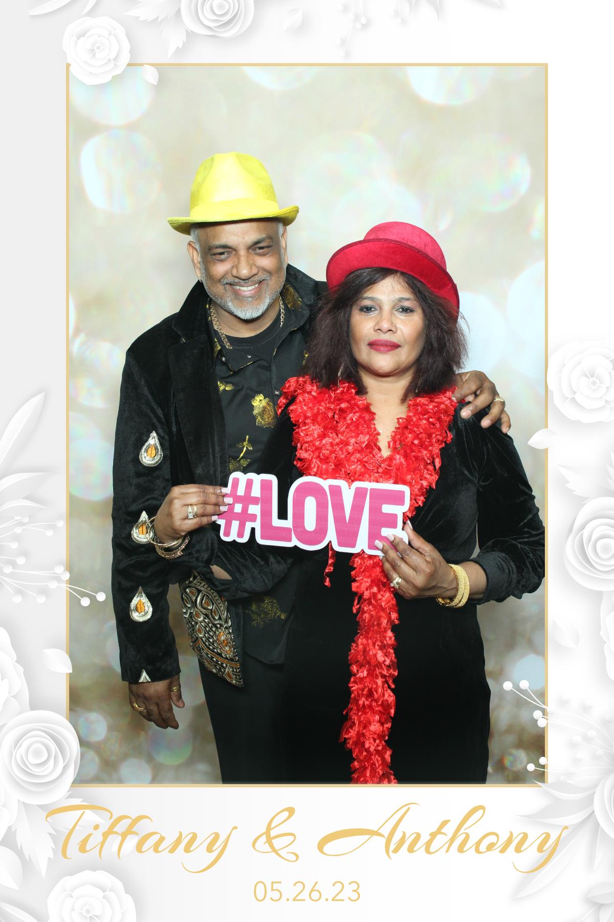 Jessica & Jason  | View more photos from the event at gallery.myselfiemirror.ca/u/romanmyselfiemirrorca/Jessica-Jason