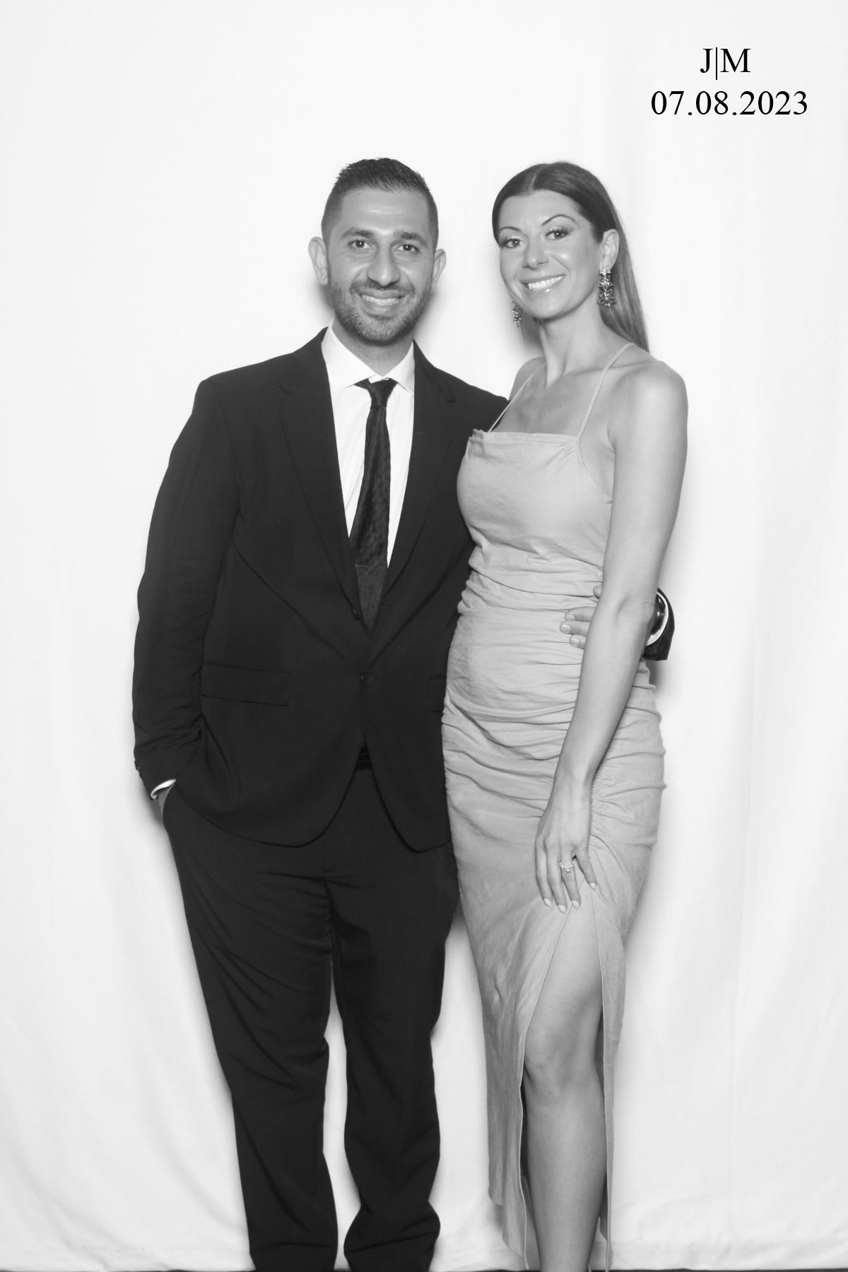 Jessica & Mark  | View more photos from the event at gallery.myselfiemirror.ca/u/romanmyselfiemirrorca/Jessica-Mark