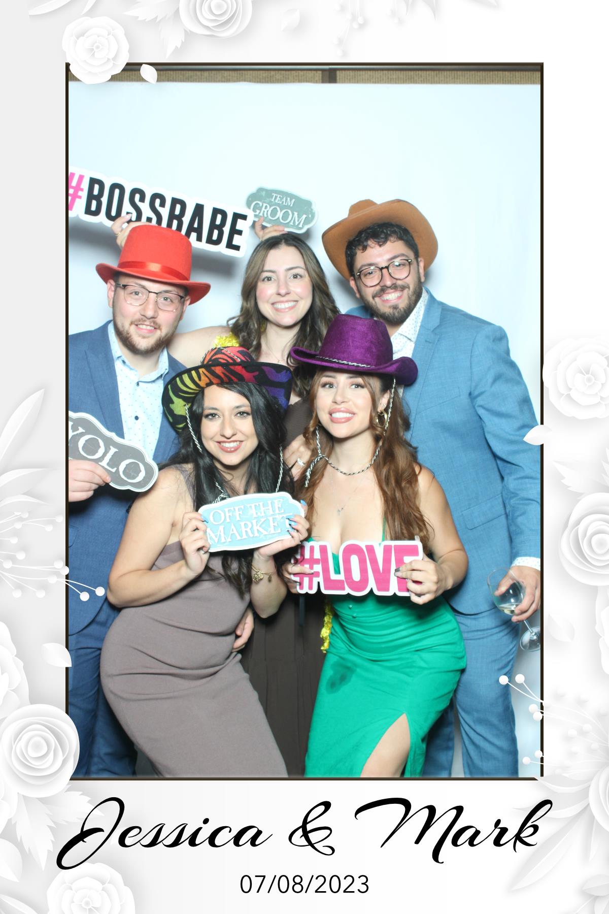 Jessica & Mark  | View more photos from the event at gallery.myselfiemirror.ca/u/romanmyselfiemirrorca/Jessica-Mark