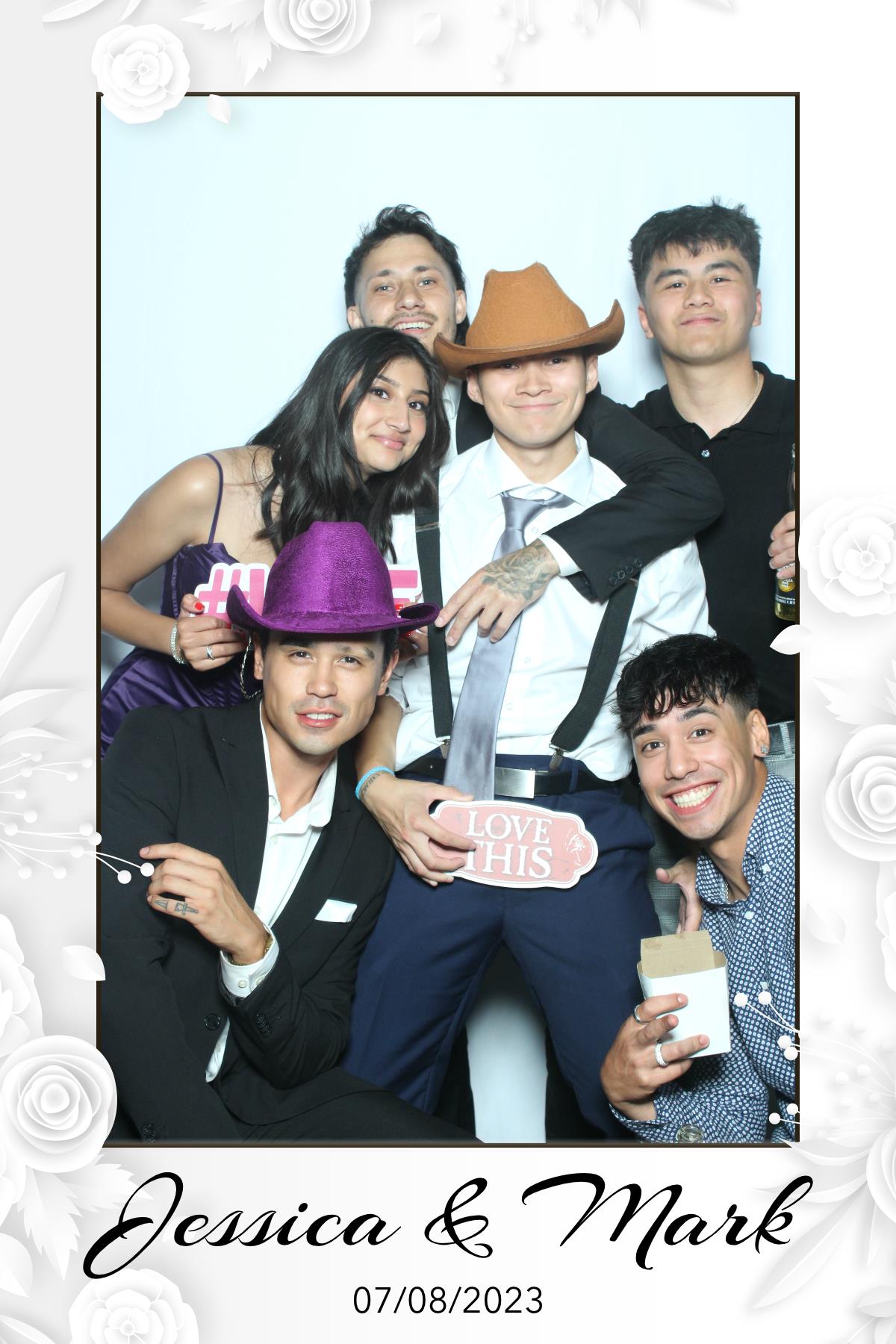 Jessica & Mark  | View more photos from the event at gallery.myselfiemirror.ca/u/romanmyselfiemirrorca/Jessica-Mark