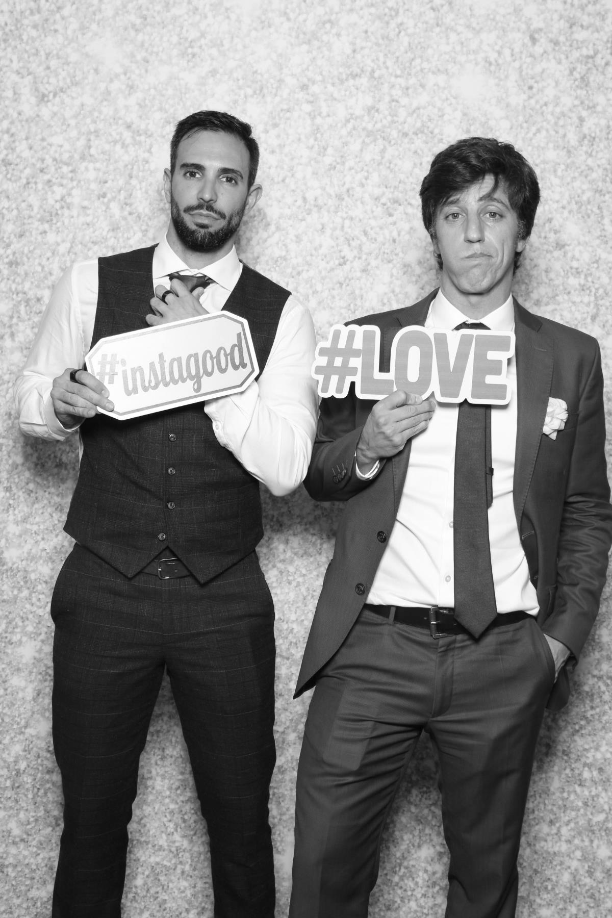 Katherine & David | View more photos from the event at gallery.myselfiemirror.ca/u/romanmyselfiemirrorca/Katherine-David