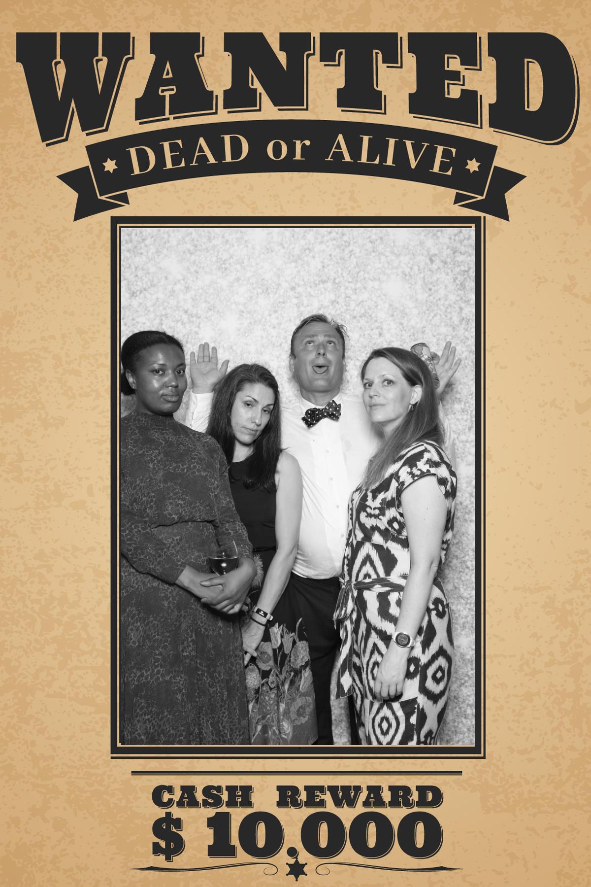 Katherine & David | View more photos from the event at gallery.myselfiemirror.ca/u/romanmyselfiemirrorca/Katherine-David