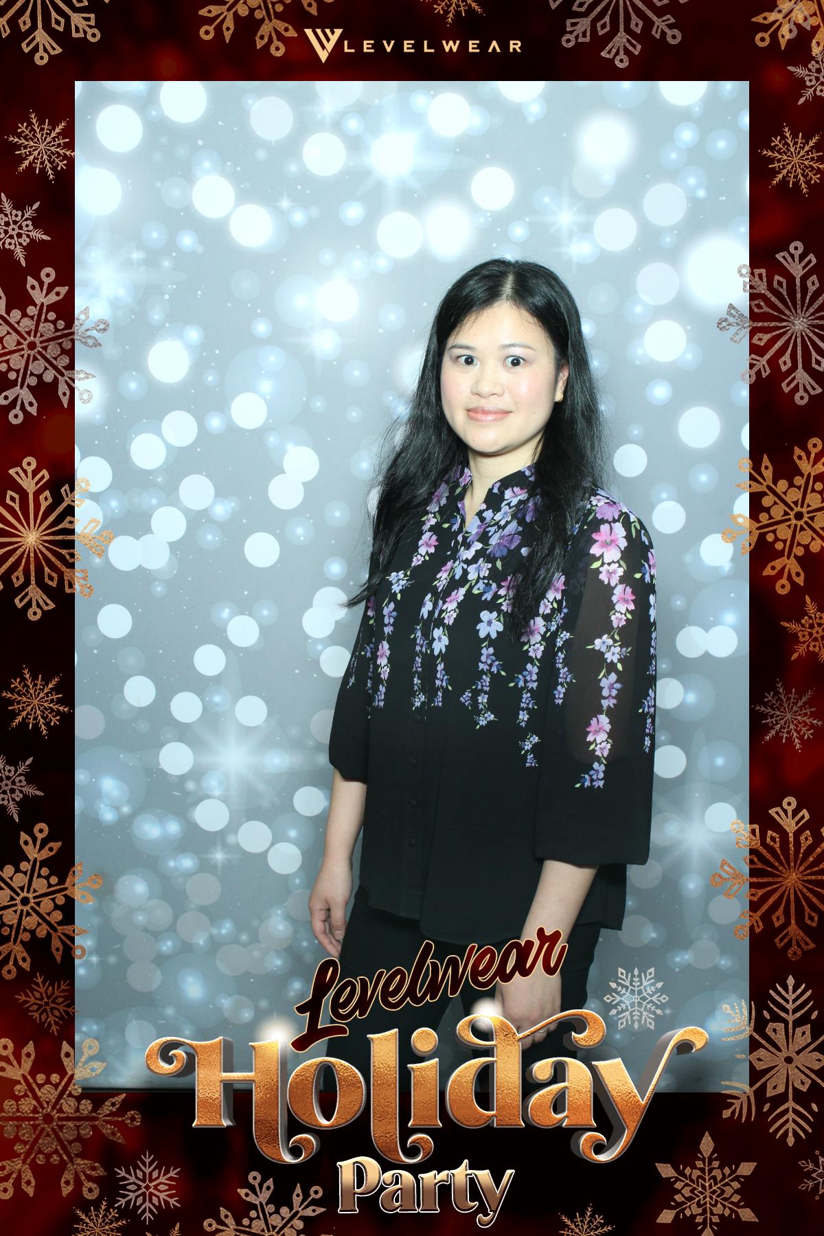 Levelwear Holiday Party | View more photos from the event at gallery.myselfiemirror.ca/u/romanmyselfiemirrorca/Levelwear-Holiday-Party