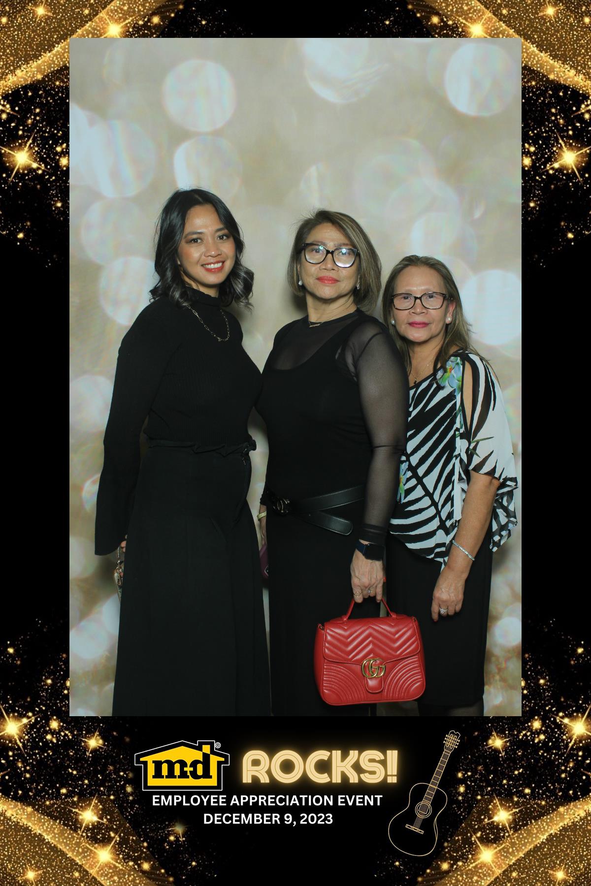 MD Employee Appreciation Event | View more photos from the event at gallery.myselfiemirror.ca/u/romanmyselfiemirrorca/MD-Employee-Appreciation-Event