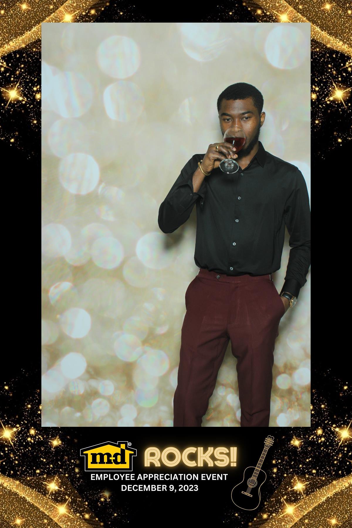 MD Employee Appreciation Event | View more photos from the event at gallery.myselfiemirror.ca/u/romanmyselfiemirrorca/MD-Employee-Appreciation-Event