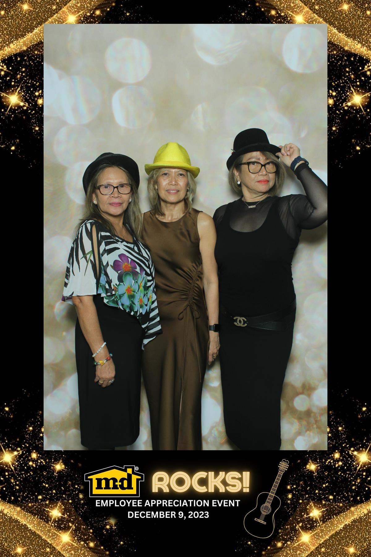 MD Employee Appreciation Event | View more photos from the event at gallery.myselfiemirror.ca/u/romanmyselfiemirrorca/MD-Employee-Appreciation-Event