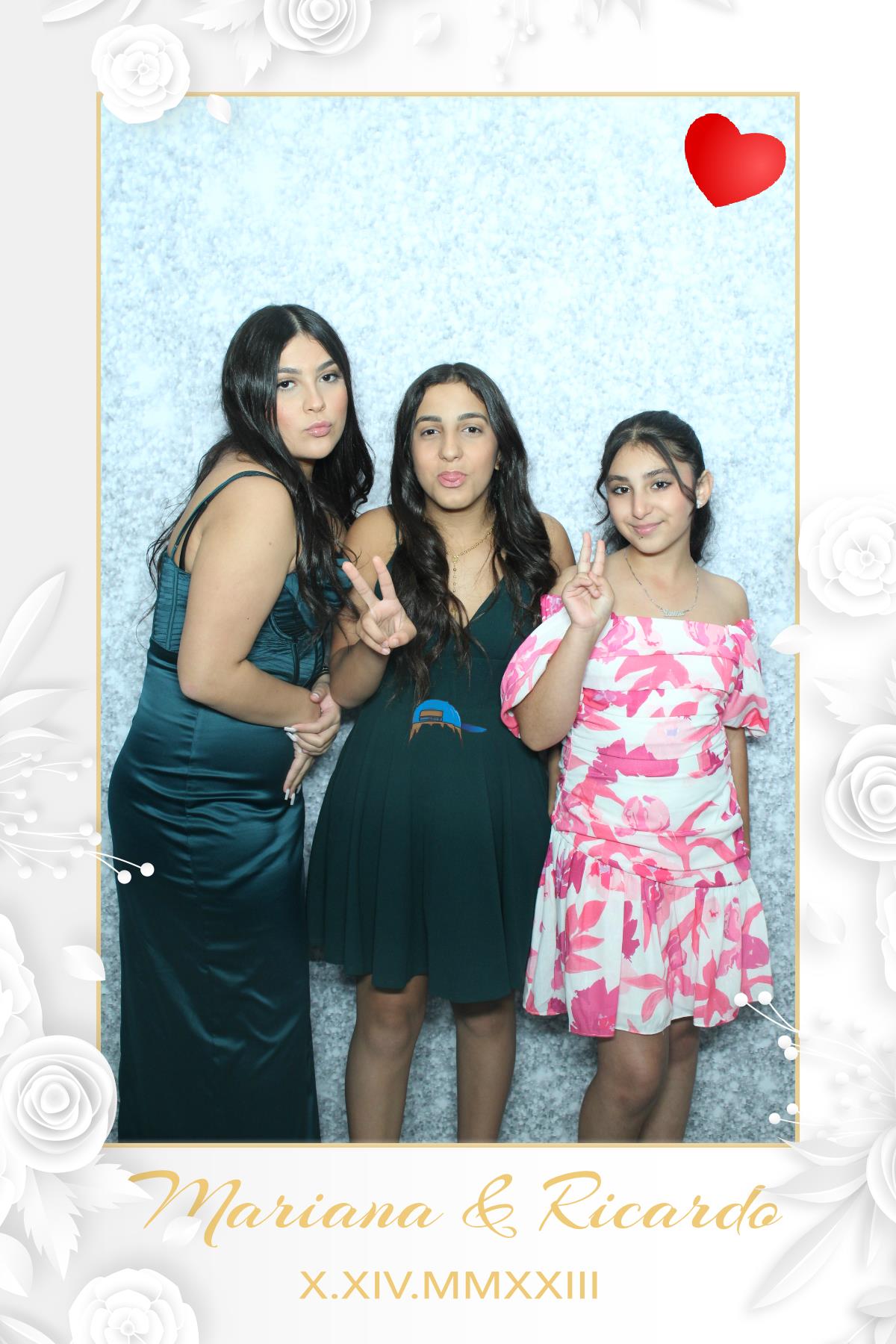 Mariana & Ricardo  | View more photos from the event at gallery.myselfiemirror.ca/u/romanmyselfiemirrorca/Mariana-Ricardo