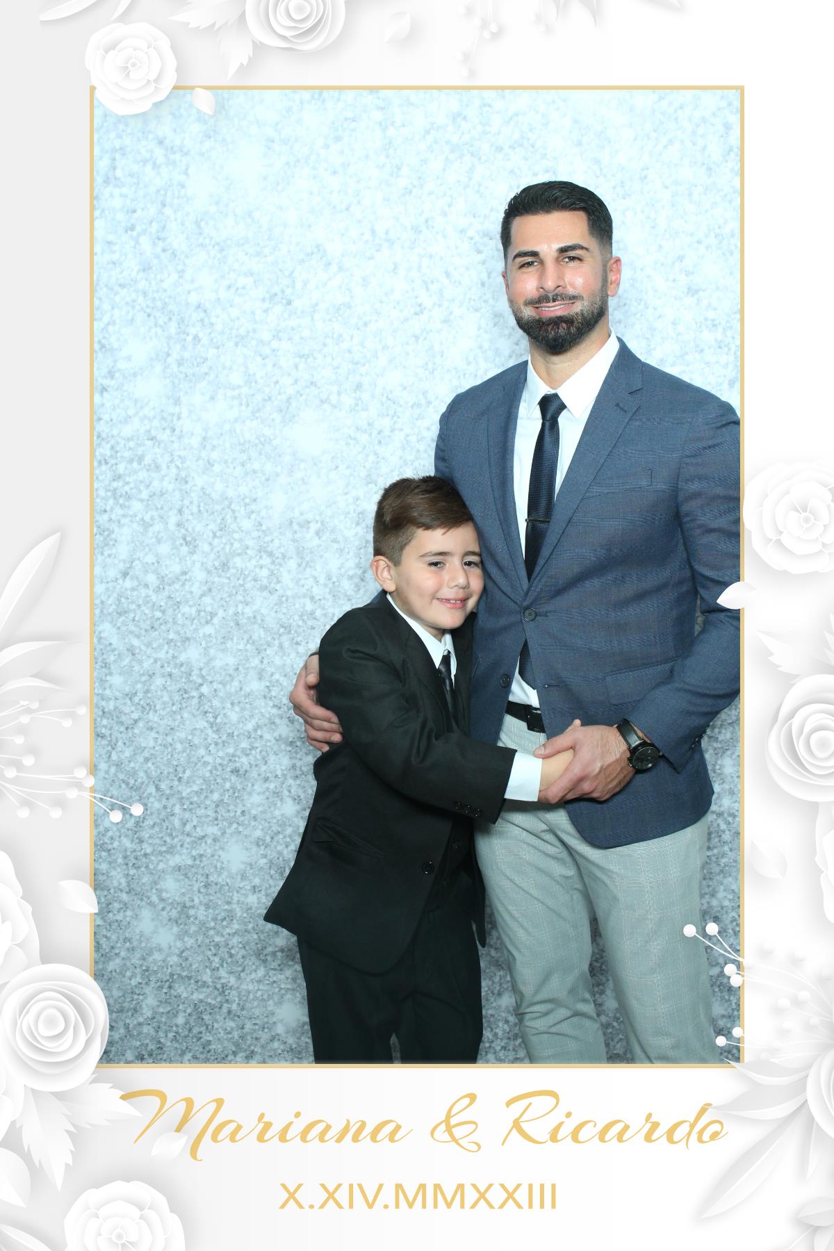 Mariana & Ricardo  | View more photos from the event at gallery.myselfiemirror.ca/u/romanmyselfiemirrorca/Mariana-Ricardo