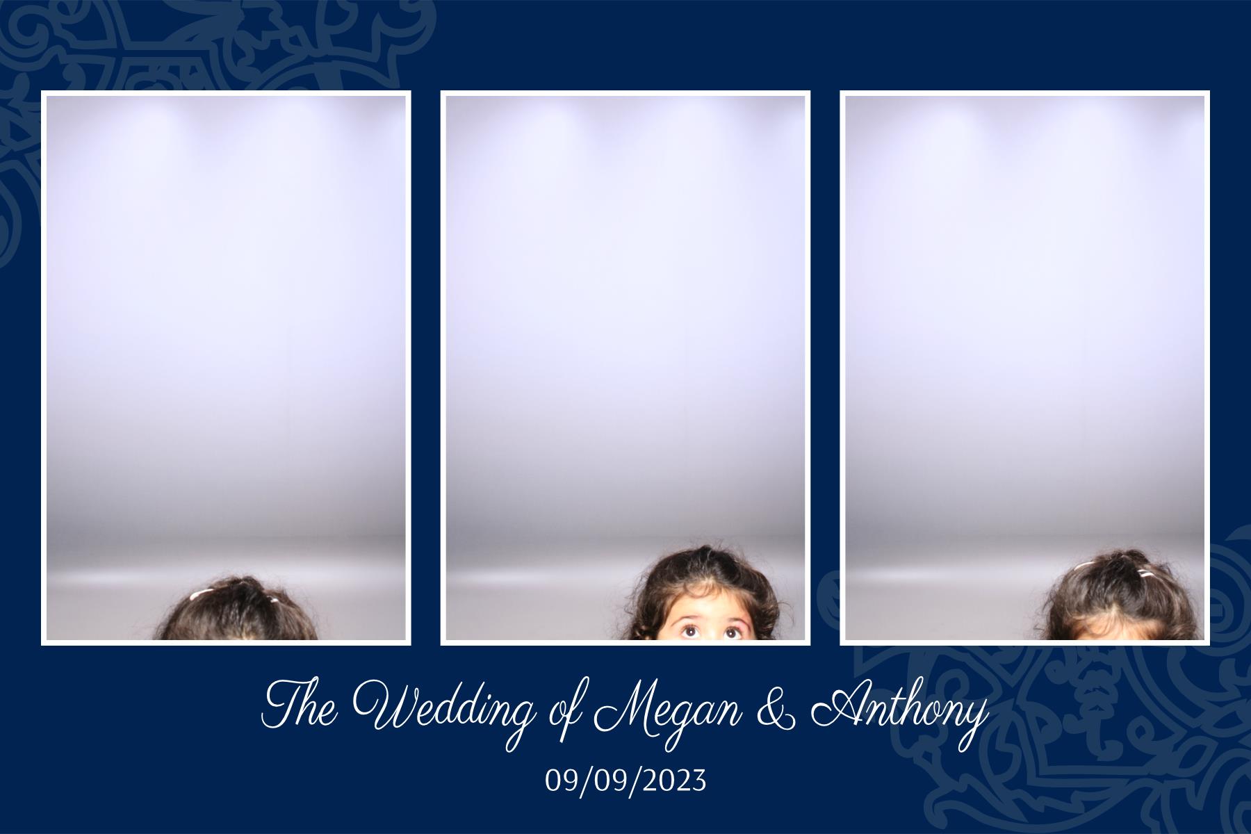 Megan & Anthony | View more photos from the event at gallery.myselfiemirror.ca/u/romanmyselfiemirrorca/Megan-Anthony