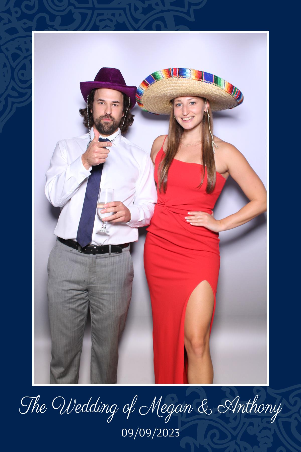 Megan & Anthony | View more photos from the event at gallery.myselfiemirror.ca/u/romanmyselfiemirrorca/Megan-Anthony